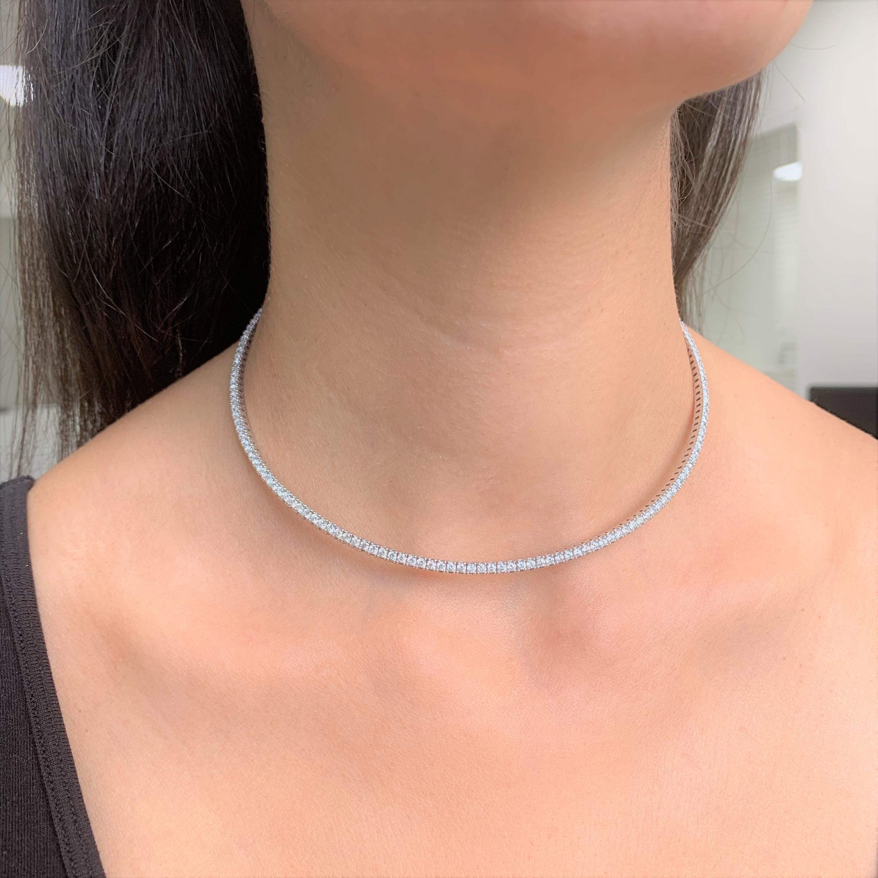 18 Karat White Gold 5.28 Carat Diamond Choker Necklace In New Condition For Sale In Great neck, NY