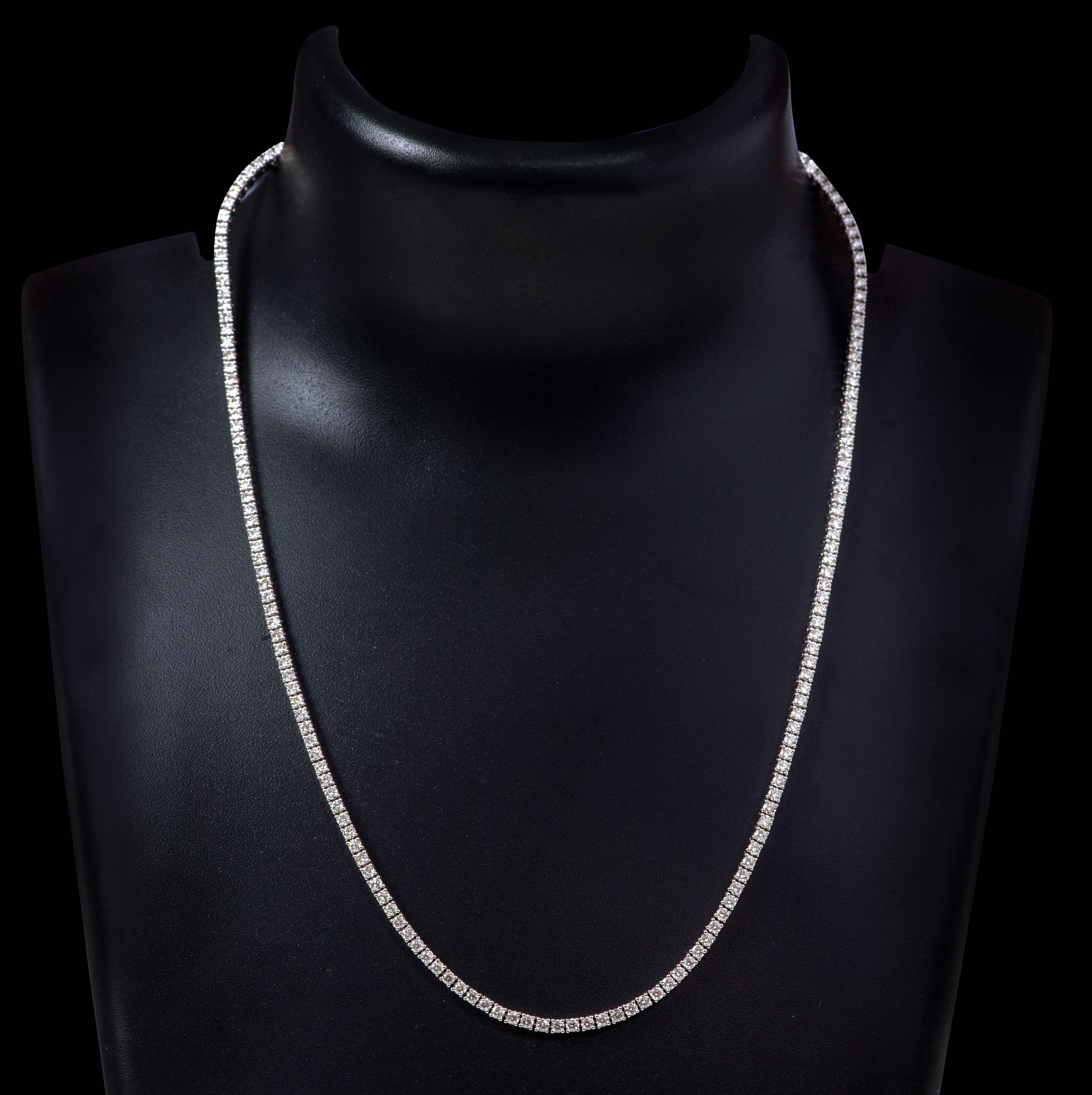 Contemporary 18 Karat White Gold 5.35 Carat Brilliant-Cut Diamond Tennis Necklace For Sale