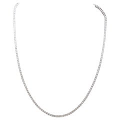 Collier tennis en or blanc 18 carats avec diamants taille brillant de 5,35 carats