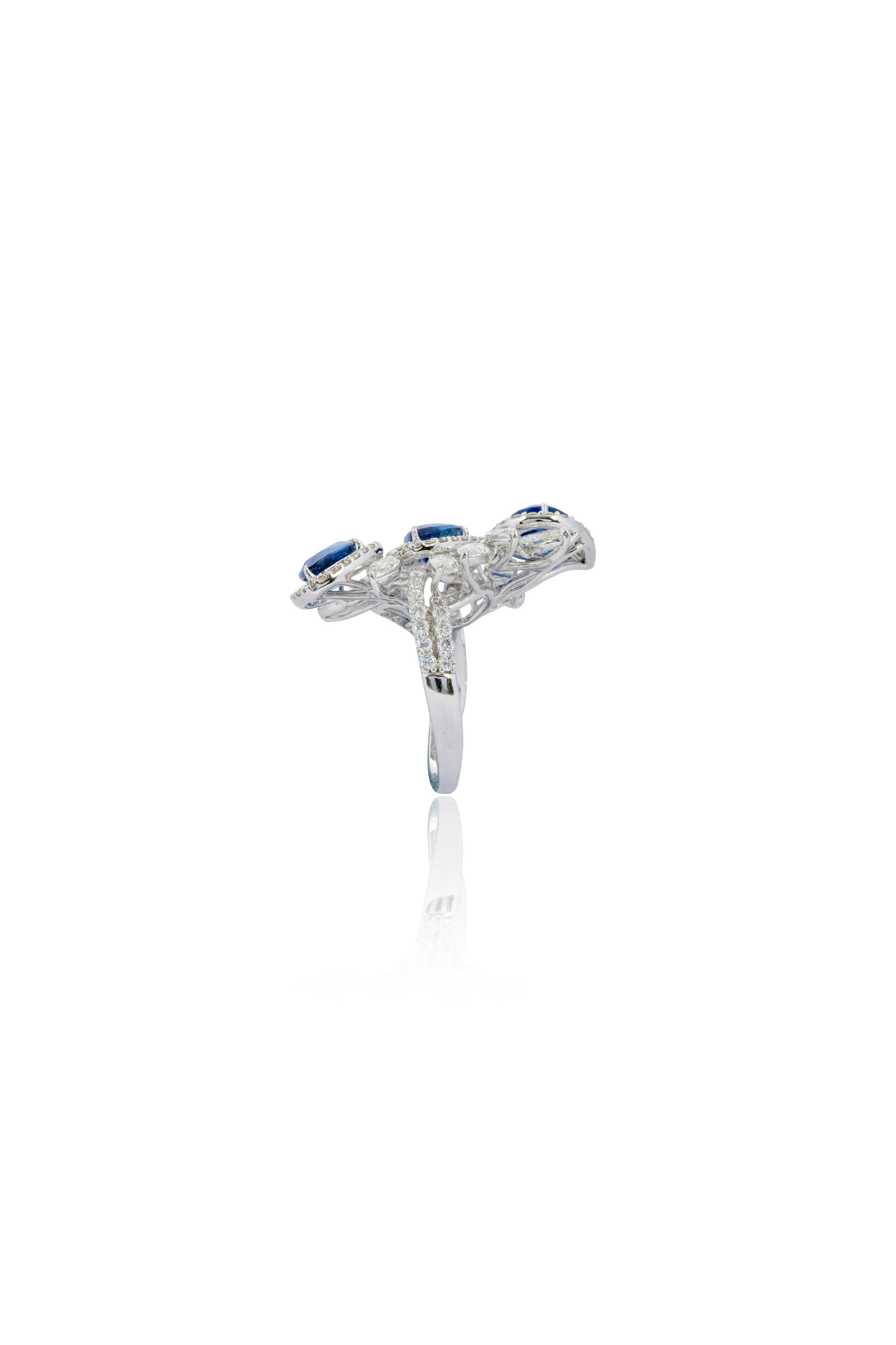Modern 18 Karat White Gold 5.43 Carat Sapphire and Diamond Cocktail Ring For Sale