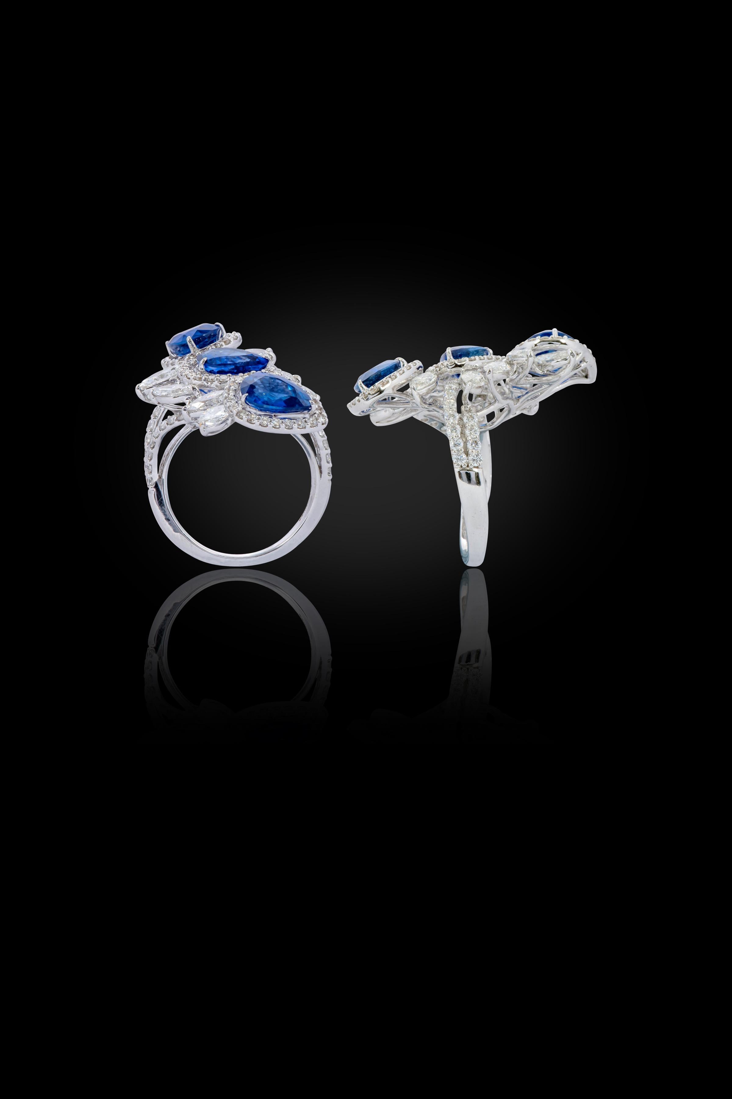 18 Karat White Gold 5.43 Carat Sapphire and Diamond Cocktail Ring In New Condition For Sale In Jaipur, IN