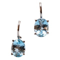 18 Karat White Gold 5.5 Carat Blue Oval Aquamarine Earrings