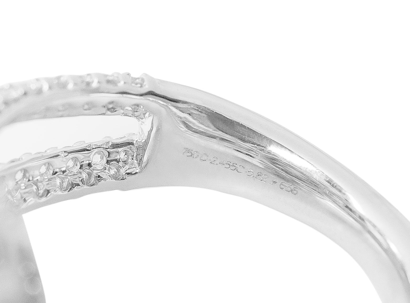 18 Karat Weißgold 5,82 Karat Rubin Cluster Cocktail Statement Ring im Angebot 2