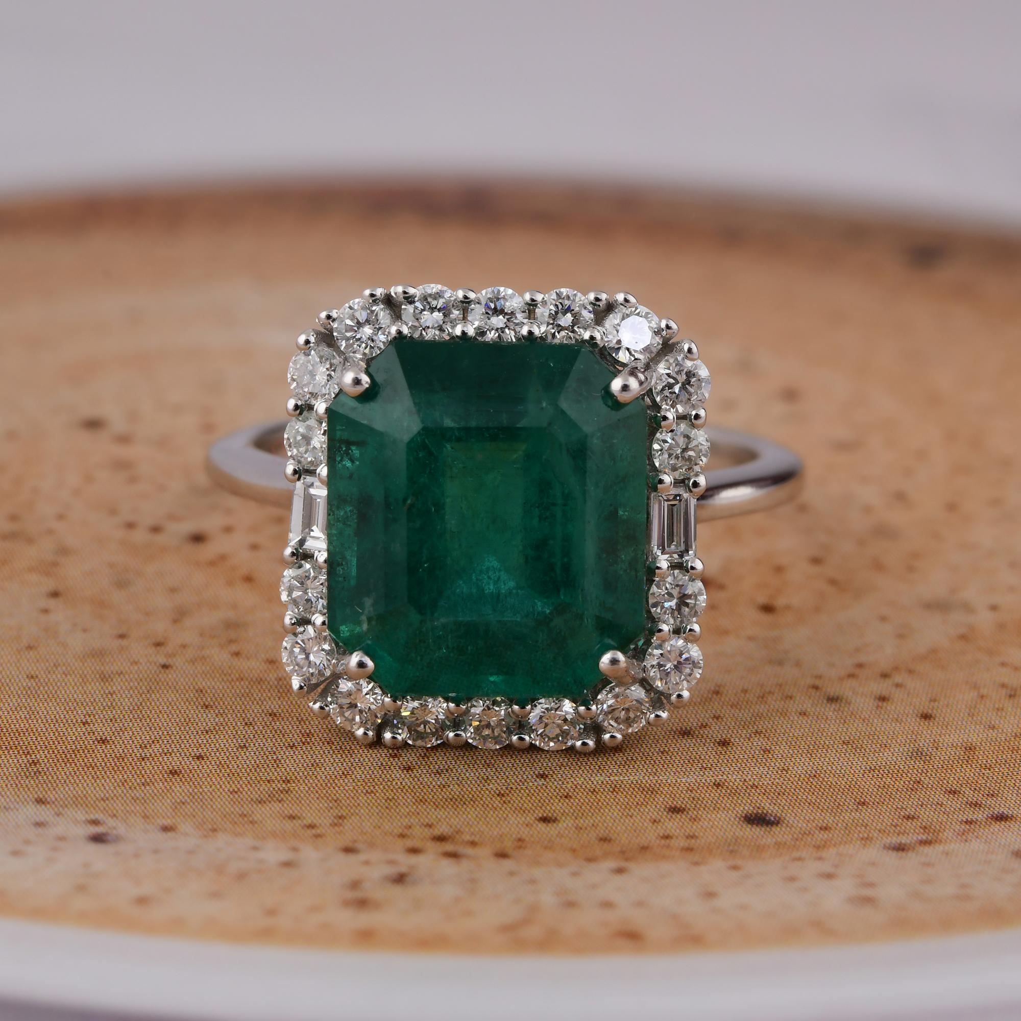 in vendita:  Anello di anniversario con diamante smeraldo dello Zambia in oro bianco 18 carati da 5,86 tcw 6