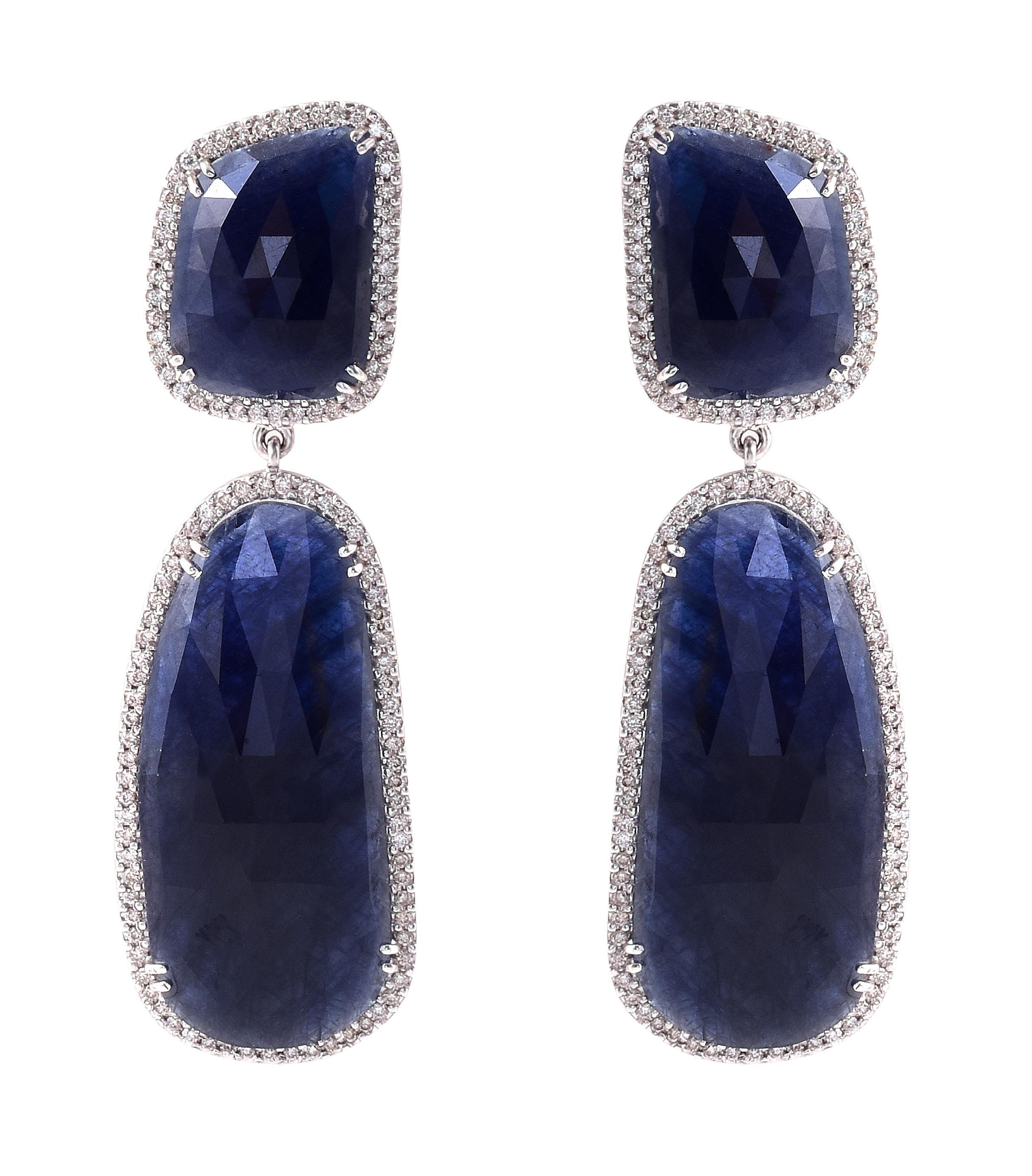 18 Karat White Gold 64.57 Carat Blue Sapphire and Diamond Cocktail Drop Earrings In New Condition For Sale In Jaipur, IN