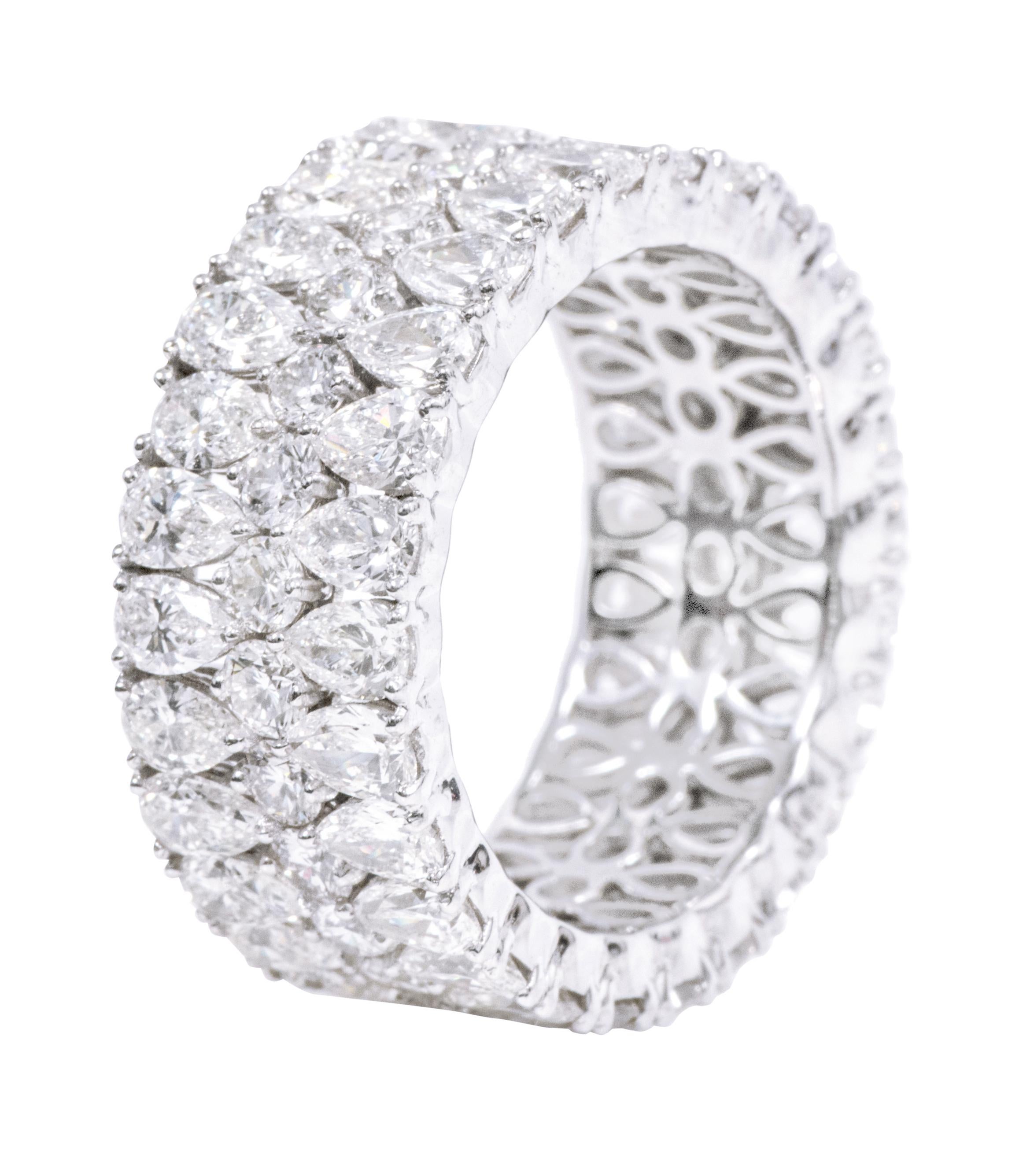 18 Karat White Gold 6.62 Carat Solitaire Diamond Eternity Band Ring

Love is an eternal feeling that fills our hearts with joy and enchanting renditions. It is a symphony of bliss and to shower love on your partner, we present this gorgeous diamond