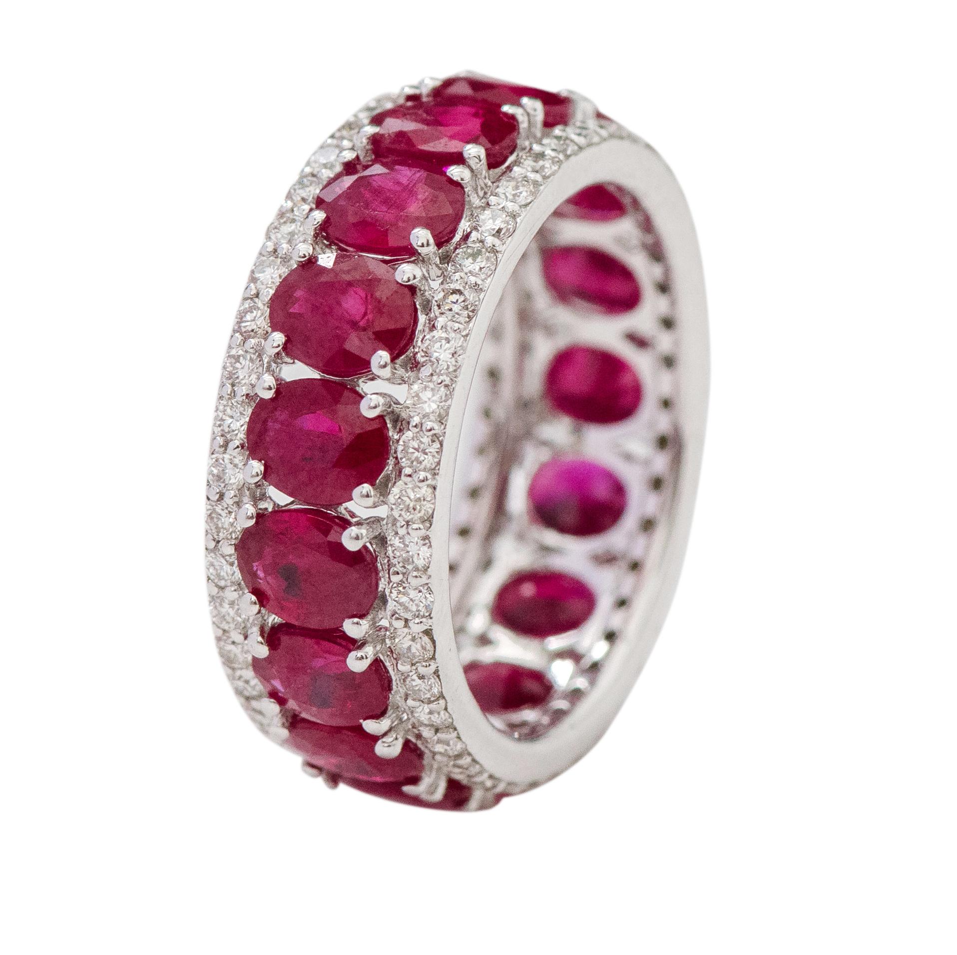 18 Karat White Gold 7.02 Carat Oval-Cut Ruby and Diamond Eternity Band Ring For Sale 2