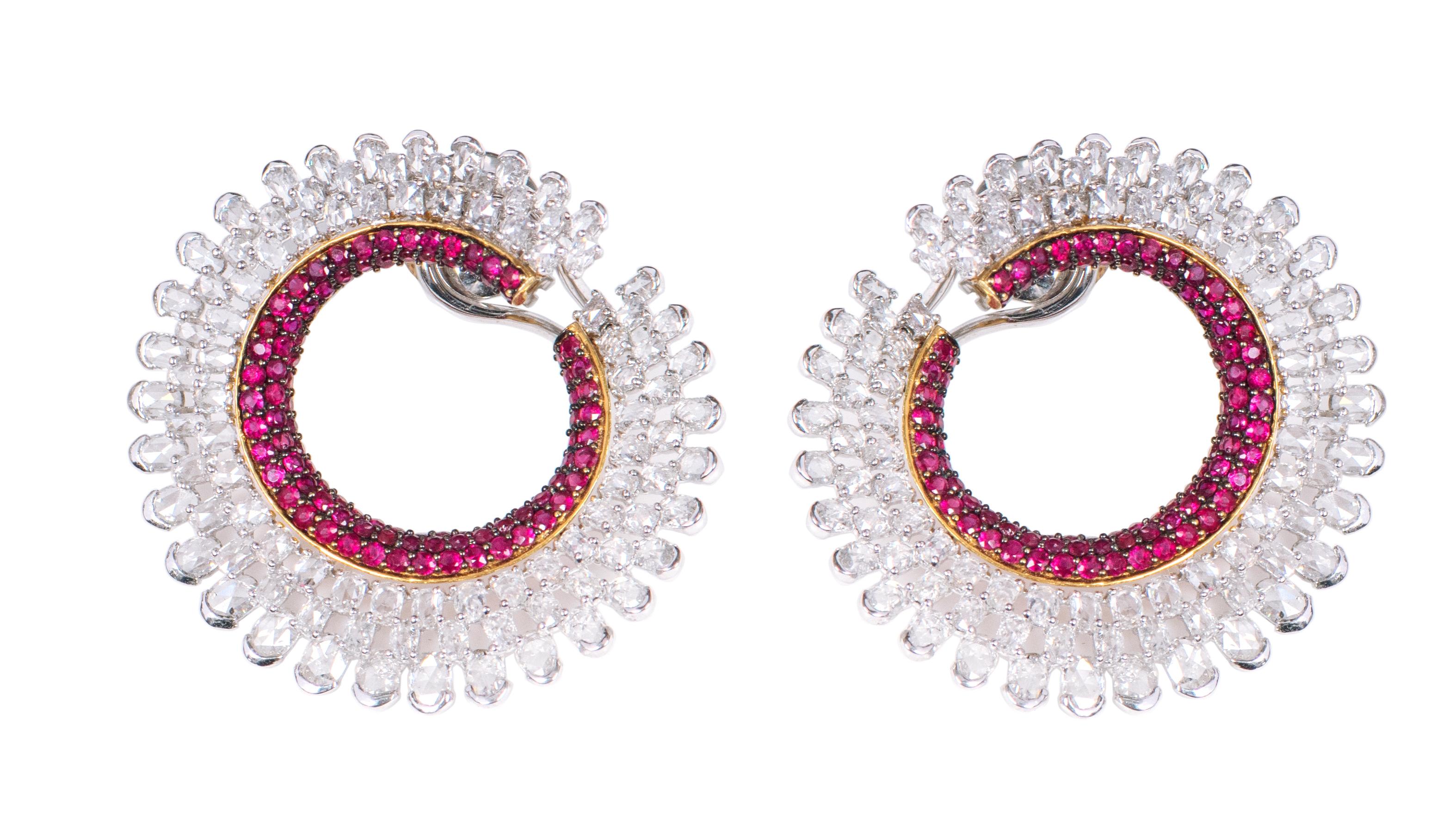 Orecchini a cerchio in oro bianco 18 carati con diamante e rubino da 8,11 carati In condizioni Nuovo in vendita a Jaipur, IN