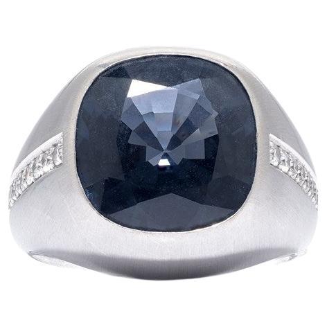 18 Karat White Gold 8.29 Carat Blue Spinel and Diamonds Ring For Sale