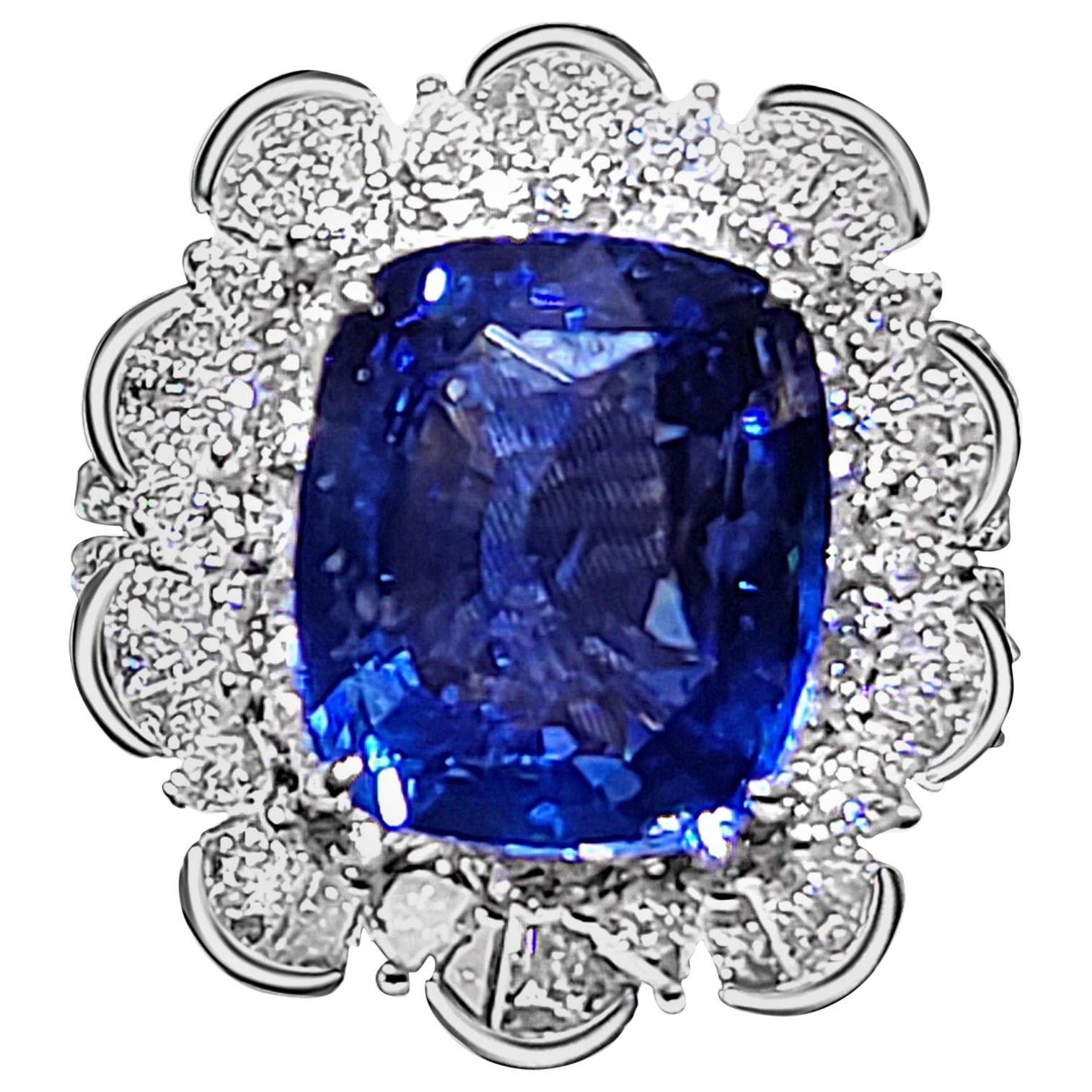 18 Karat White Gold 8.55 Carat Sri Lanka Sapphire Cushion Cut Diamond Ring For Sale