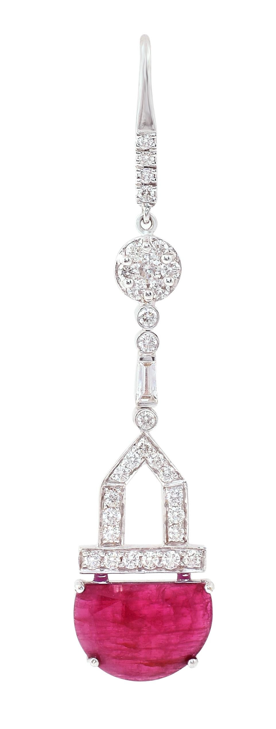 Boucles d'oreilles en goutte en or blanc 18 carats, rubis de 8,72 carats et diamants, taille unique Pour femmes en vente