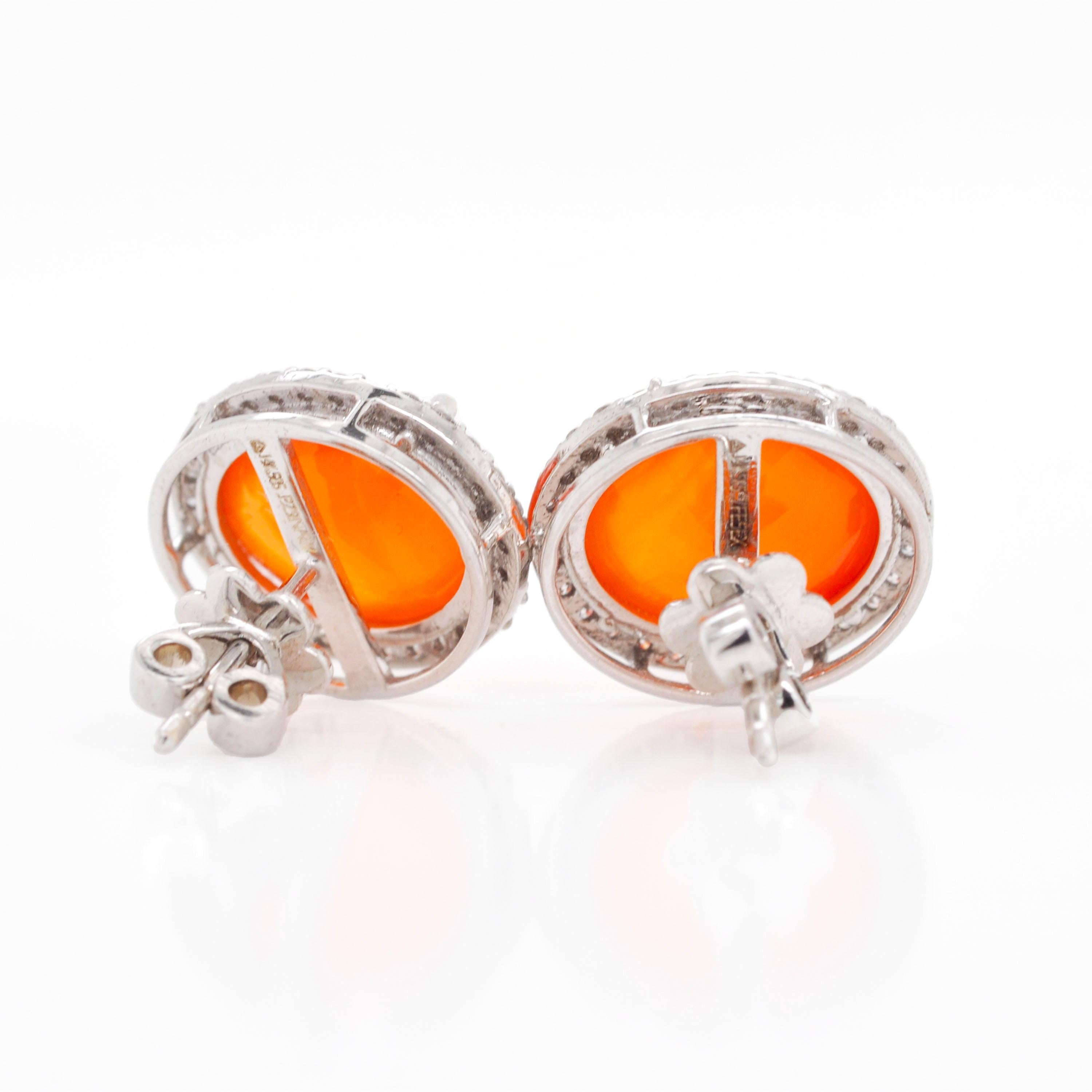 14 Karat White Gold 8.91 Carats Oval Mexican Fire Opal Diamond Halo Earrings in vendita 1