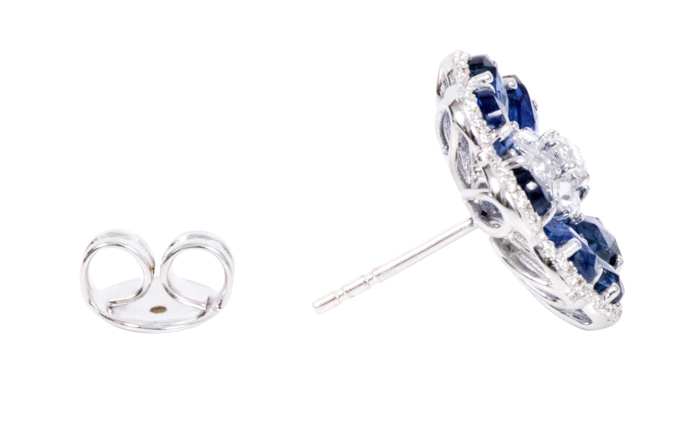 Women's 18 Karat White Gold 9.25 Carats Blue Sapphire and Diamond Flower Stud Earrings For Sale