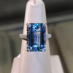 GILIN 18K White Gold Diamond Ring with Aquamarine