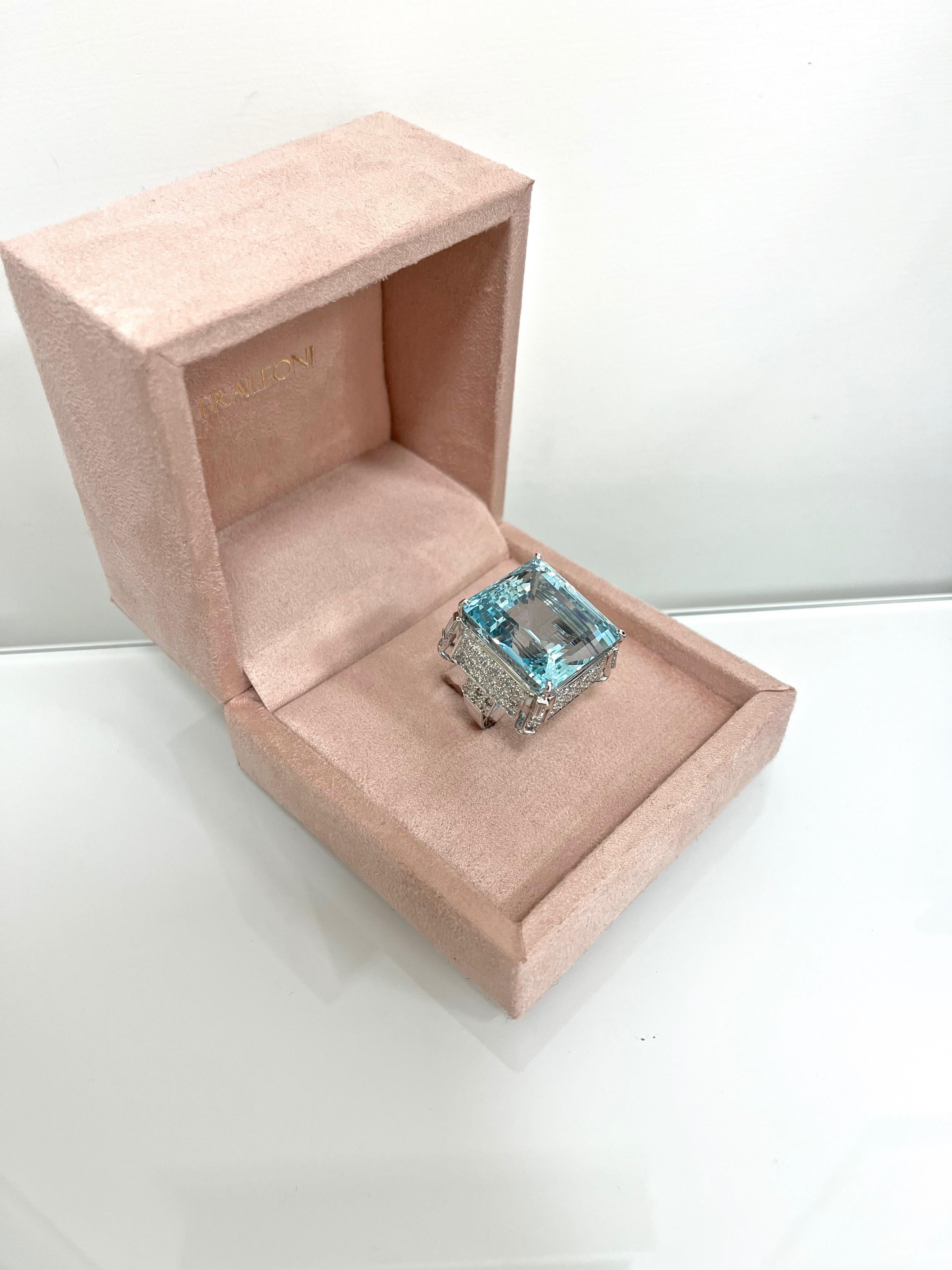 18 kt. white gold cocktail ring with round-cut and teps-cut diamonds, and aquamarine.
This impressive ring is hand-made in Italy.
The aquamarine is framed with diamonds, making this statement ring even more outstanding.
2010 ca.
One of a kind