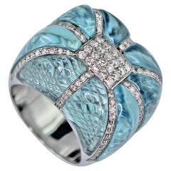 18 Karat Weißgold Ring mit Acquamarine-Diamanten