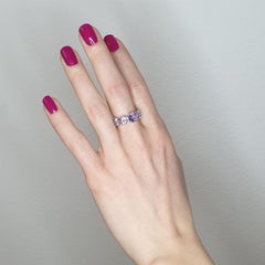 18 Karat White Gold Amethyst Classic and Modern Wedding Ring