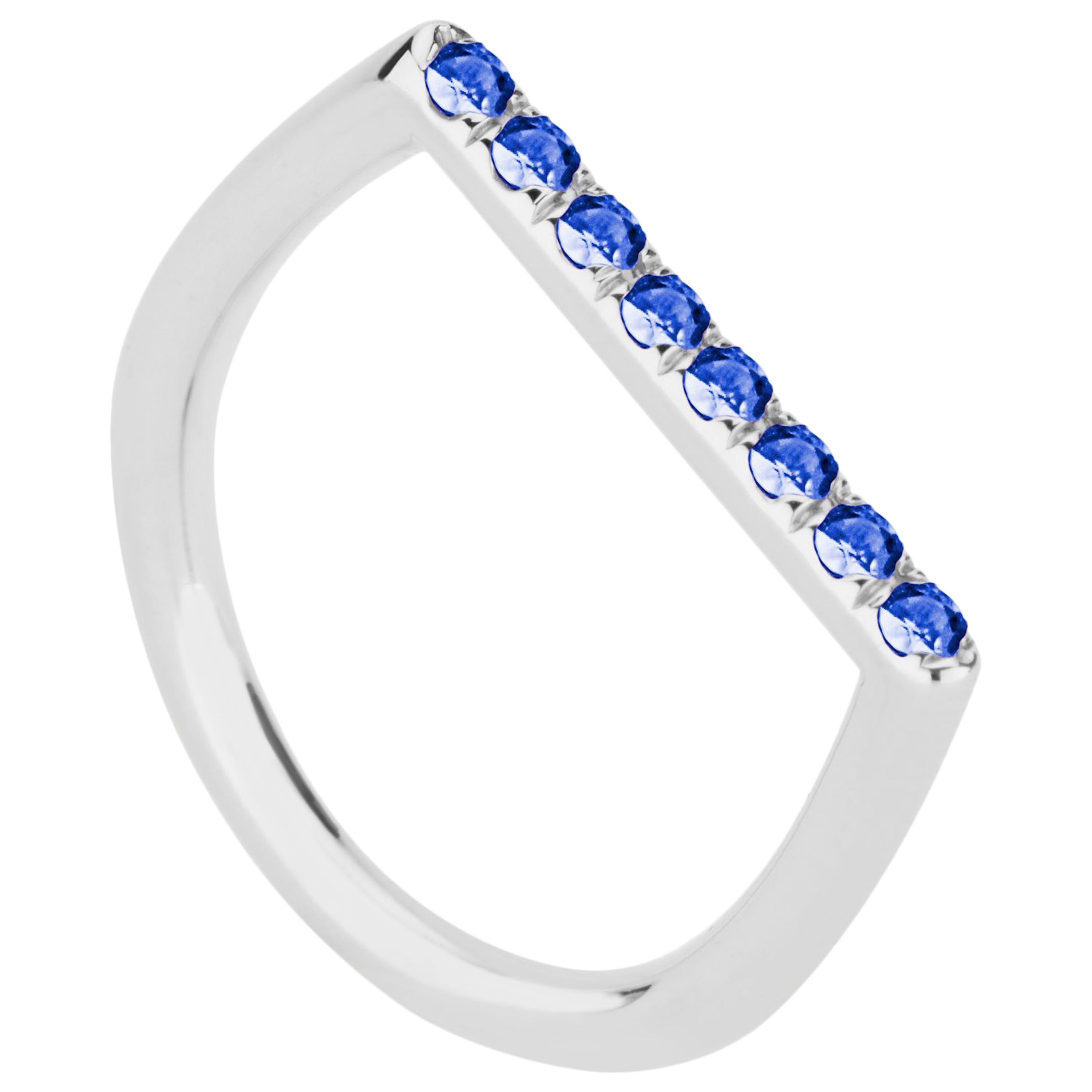 18 Karat White Gold and Blue Sapphire Stacking Ring For Sale