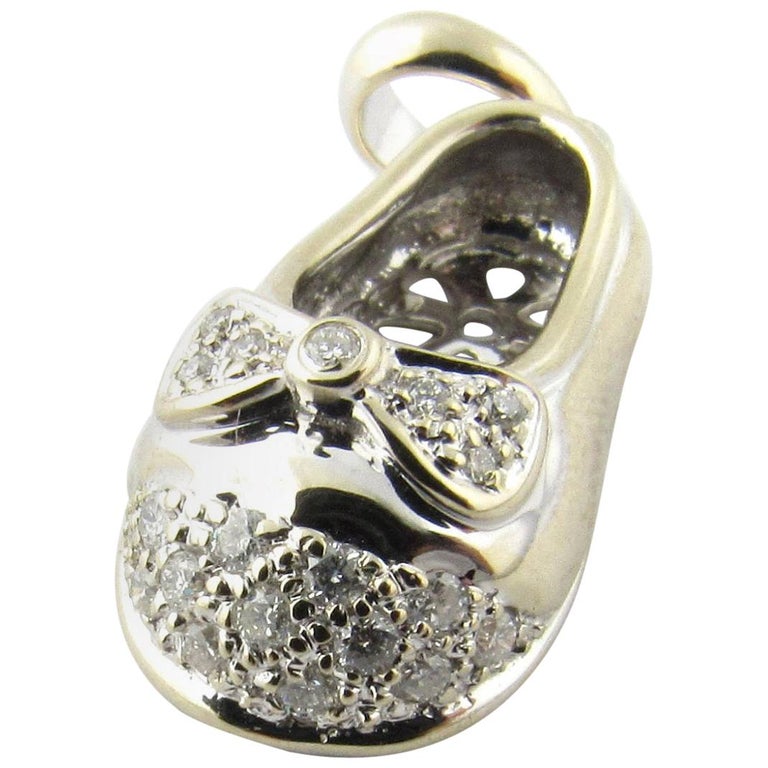 18 Karat White Gold and Diamond Baby Shoe Charm at 1stDibs