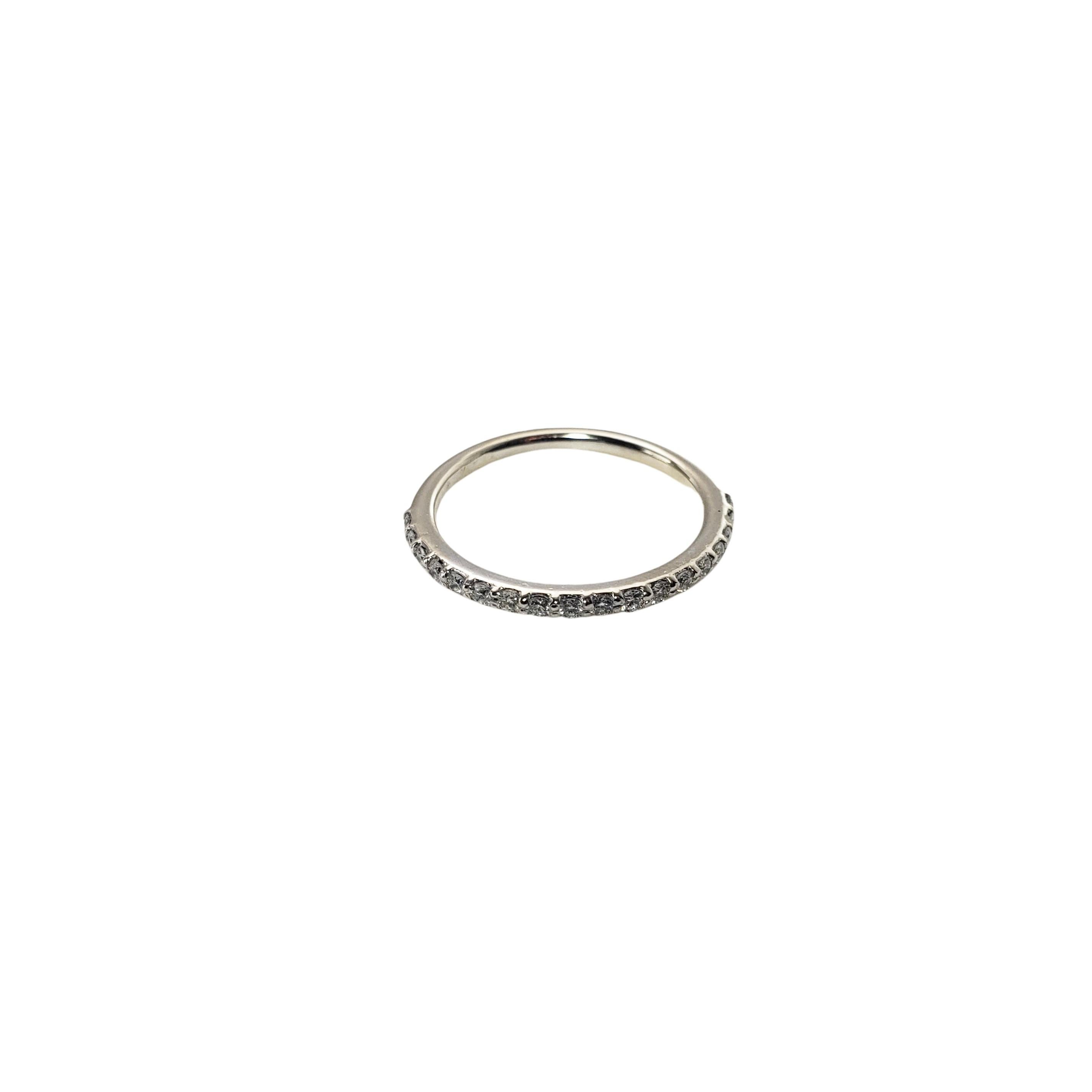 18 Karat White Gold and Diamond Band Ring Size 6.75 1