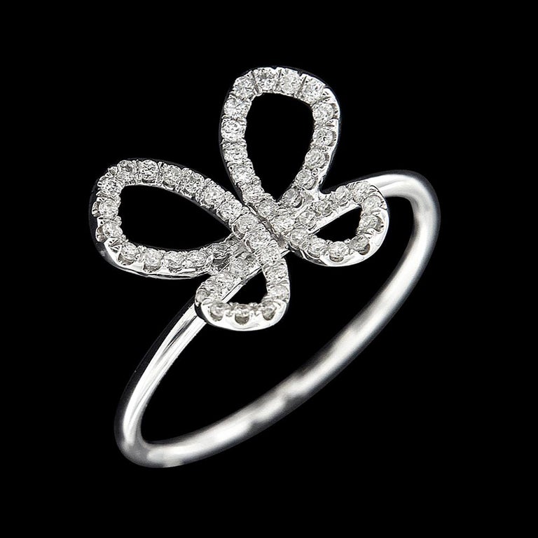 Round Cut 18 Karat White Gold and Diamond Butterfly Ring For Sale