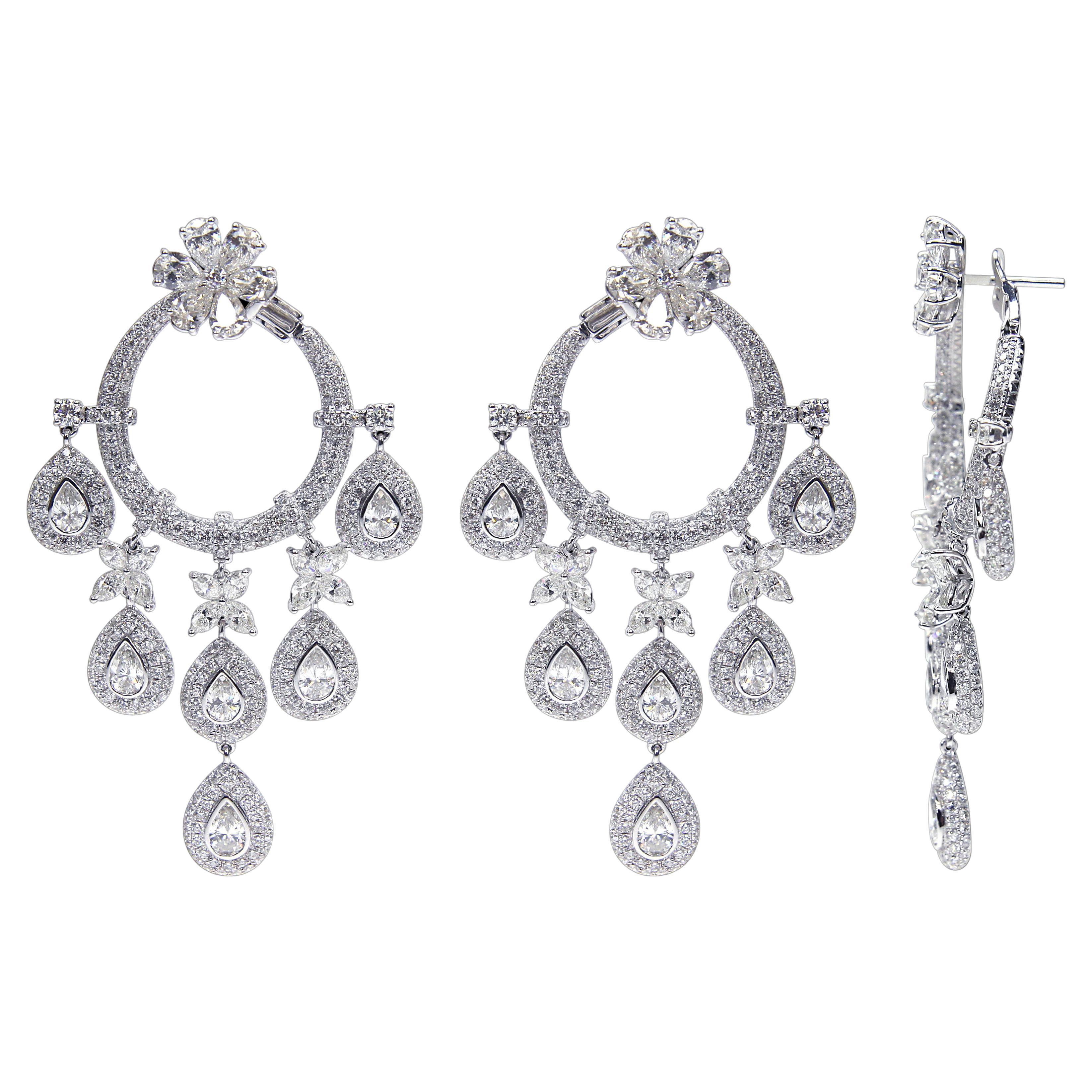 18 Karat White Gold and Diamond Chandelier Earrings For Sale