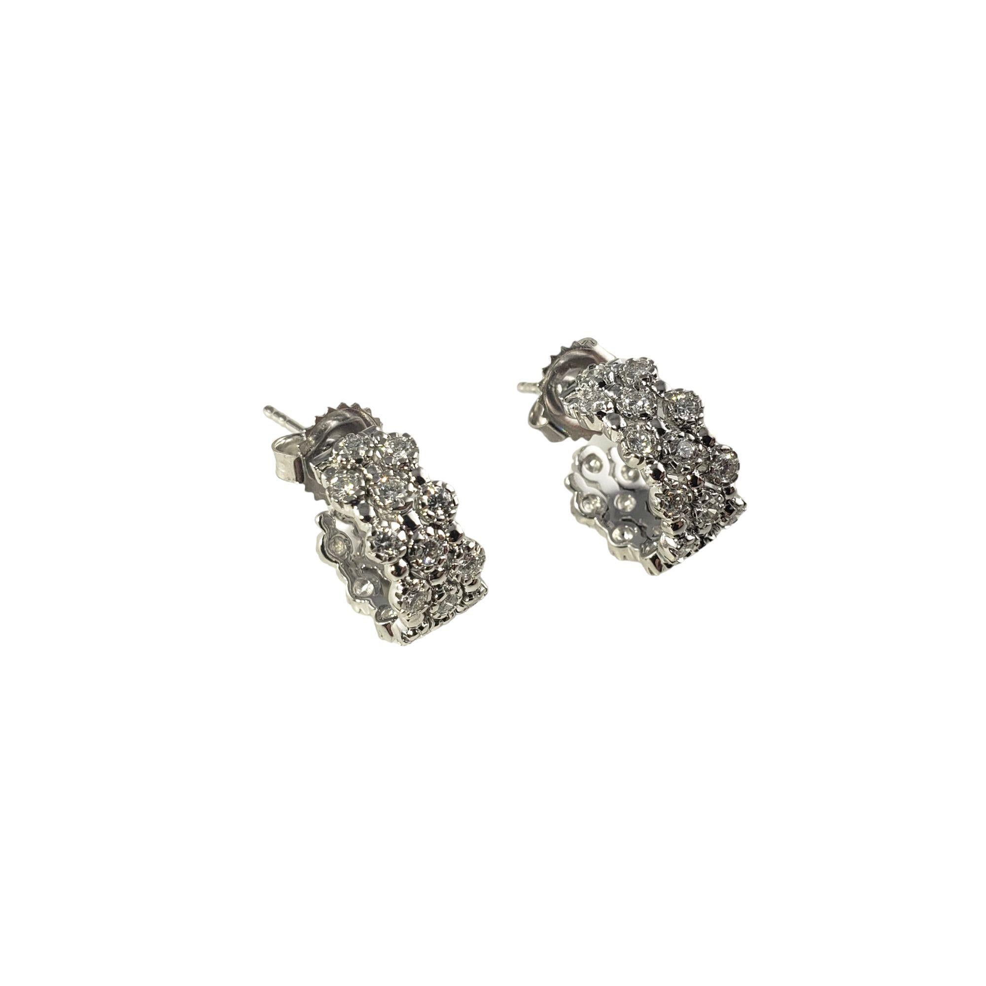 18 Karat White Gold and Diamond Cuff Earrings In Good Condition For Sale In Washington Depot, CT