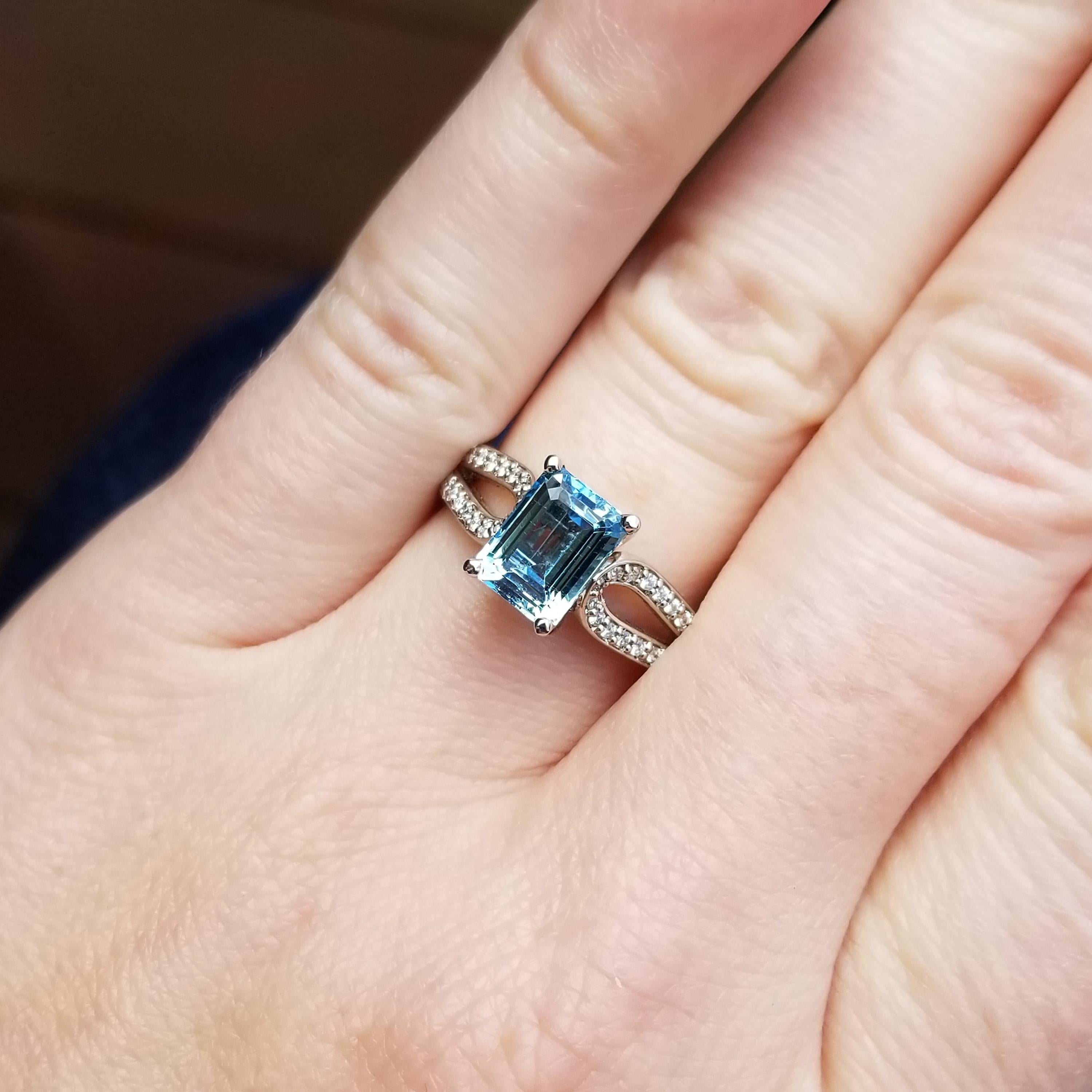 There is so much elegance in simplicity: few things rival an emerald cut aquamarine for a clean, classic jewelry look. This aquamarine is a particularly gorgeous shade of blue; there is nothing faint or anemic about this color! The perfectly