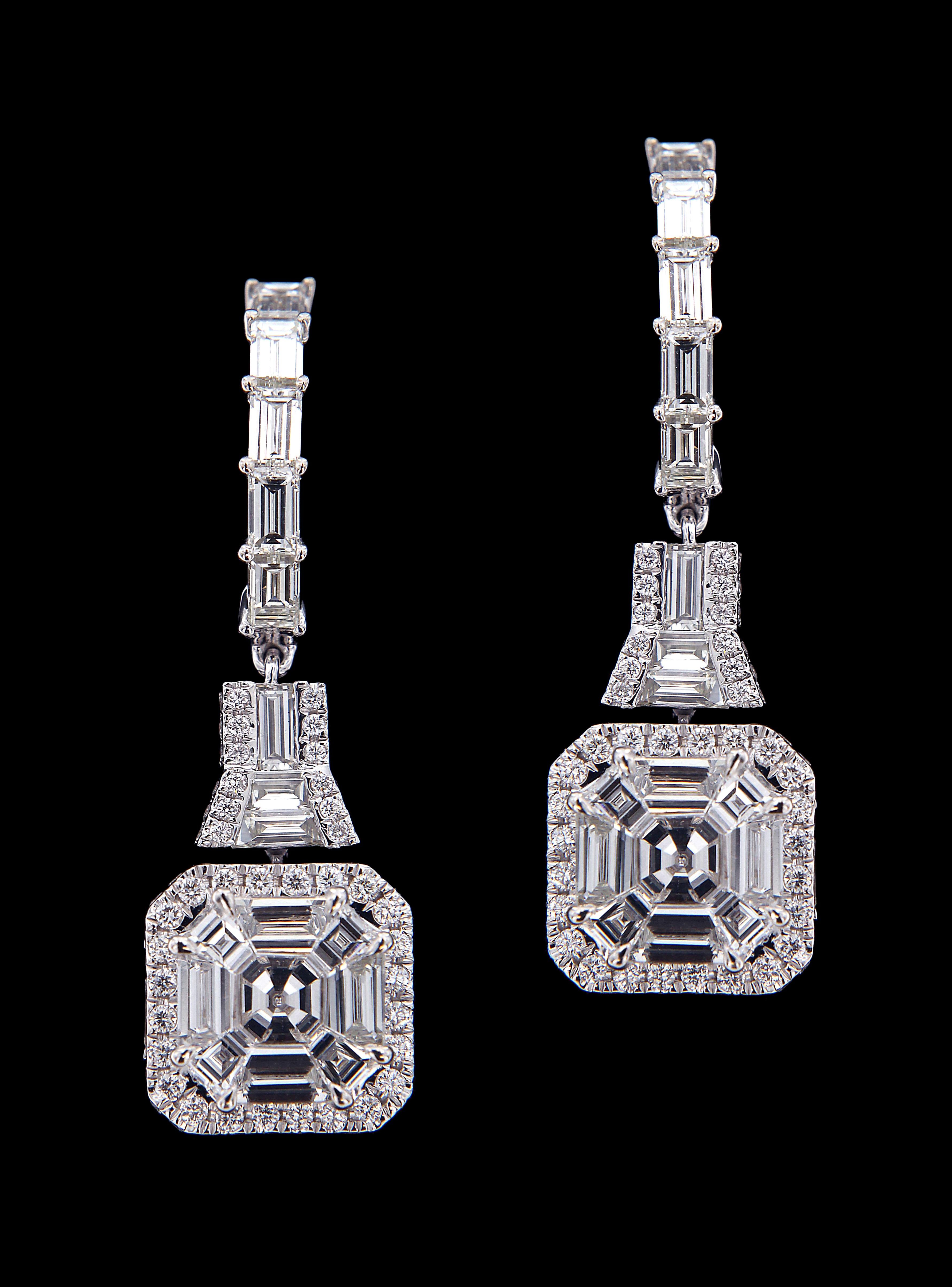 Tapered Baguette 18 Karat White Gold and Diamond Earring For Sale