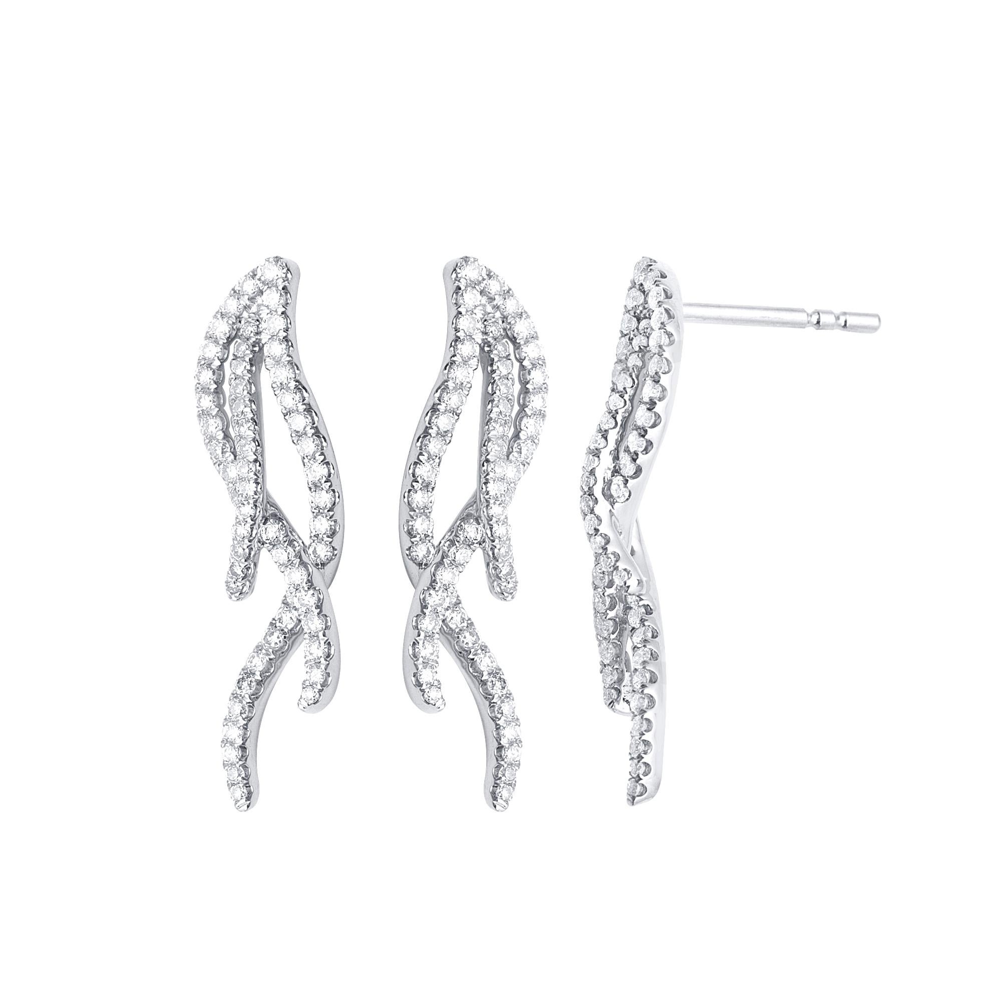 18 Karat White Gold and Diamond Earring In New Condition For Sale In Hong Kong, HK