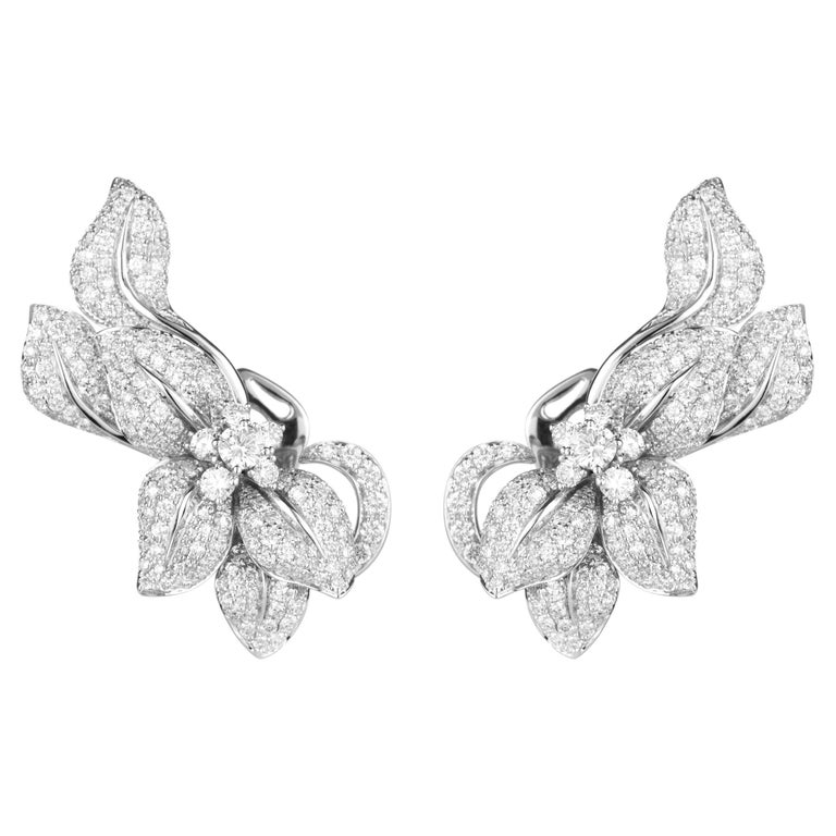 18 Karat White Gold and Diamond Fleur de Lis Earrings For Sale at 1stDibs