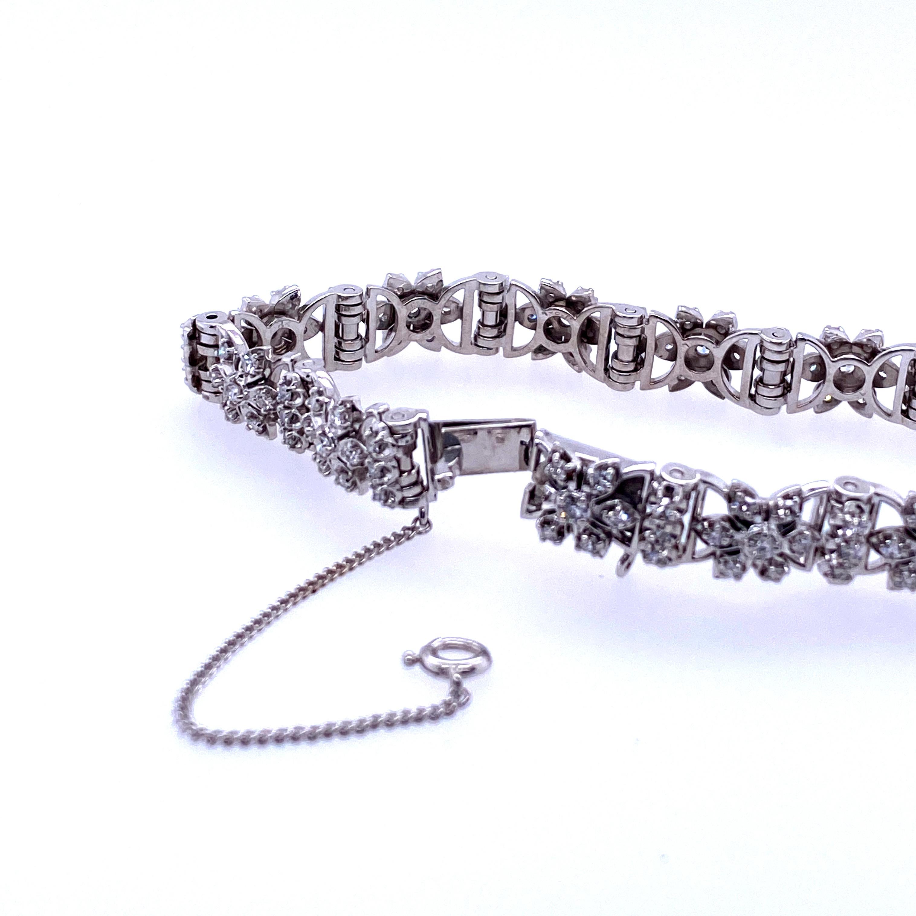 Modern 18 Karat White Gold and Diamond Floral Design Link Bracelet