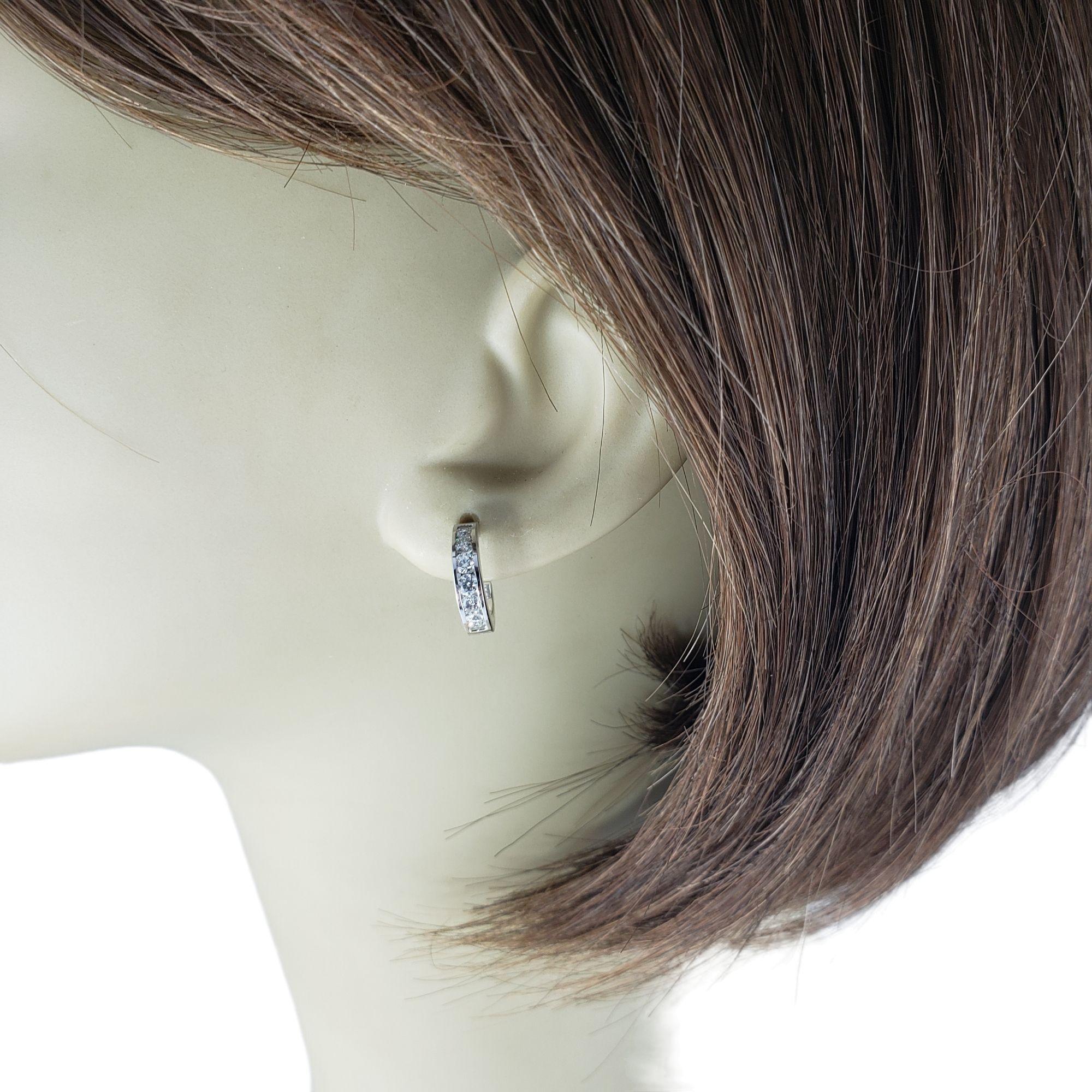 18 Karat White Gold and Diamond Hoop Earrings #16636 For Sale 4