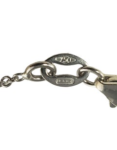 18 Karat White Gold and Diamond Infinity Bracelet