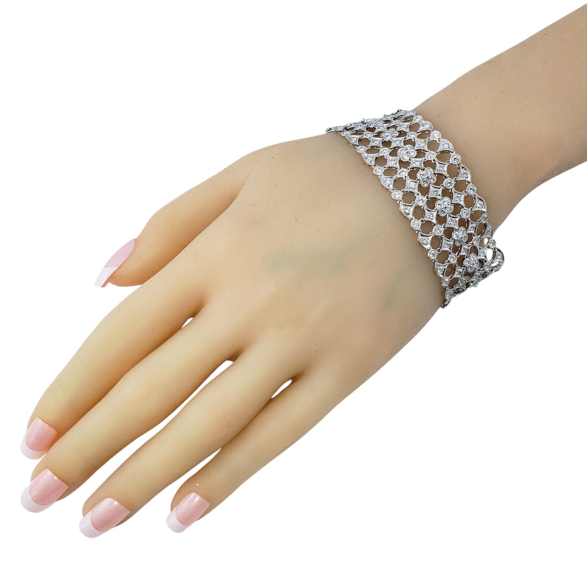 Bracciale a reticolo in oro bianco 18 carati e diamanti #19953 in vendita 4