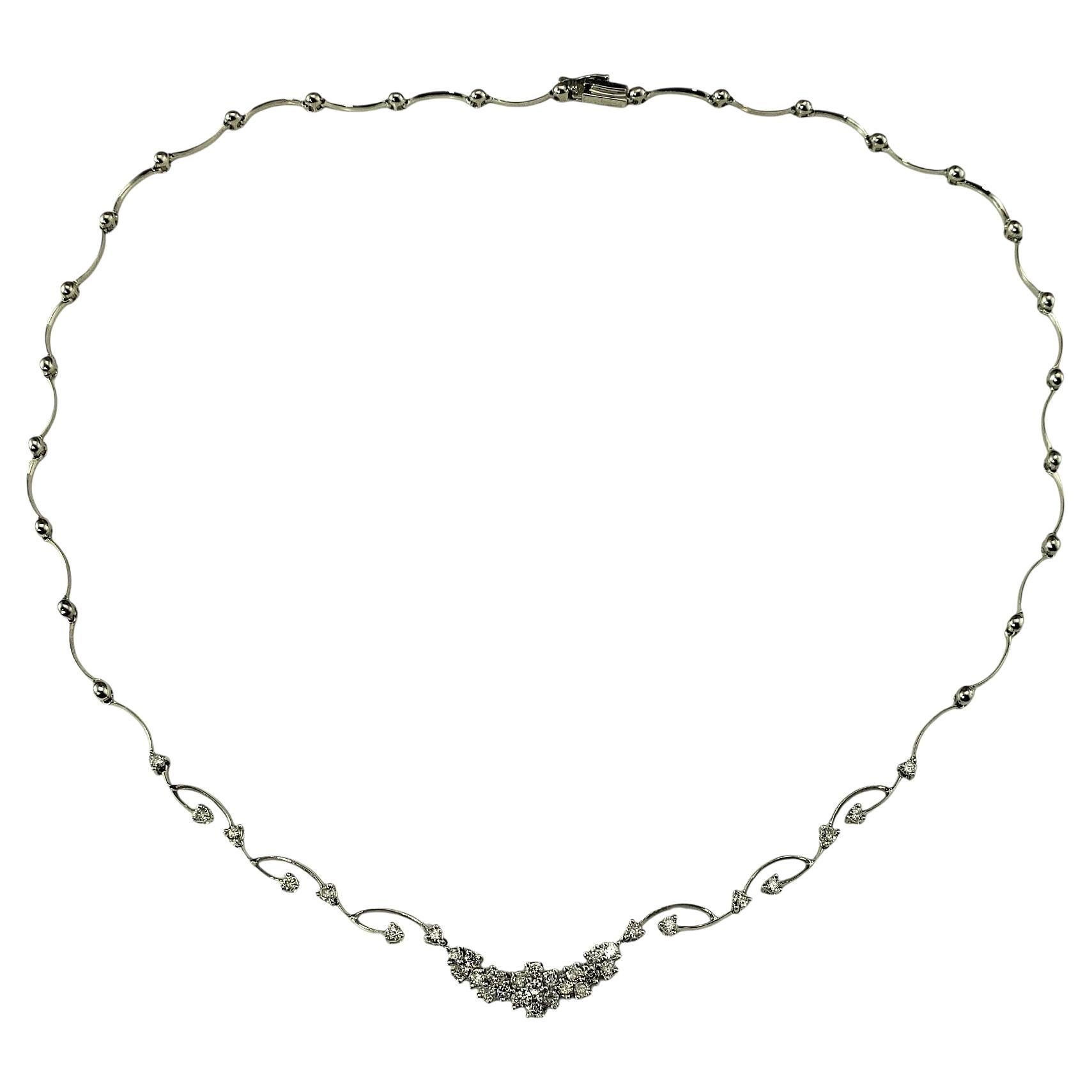 18 Karat White Gold and Diamond Necklace #21974 For Sale