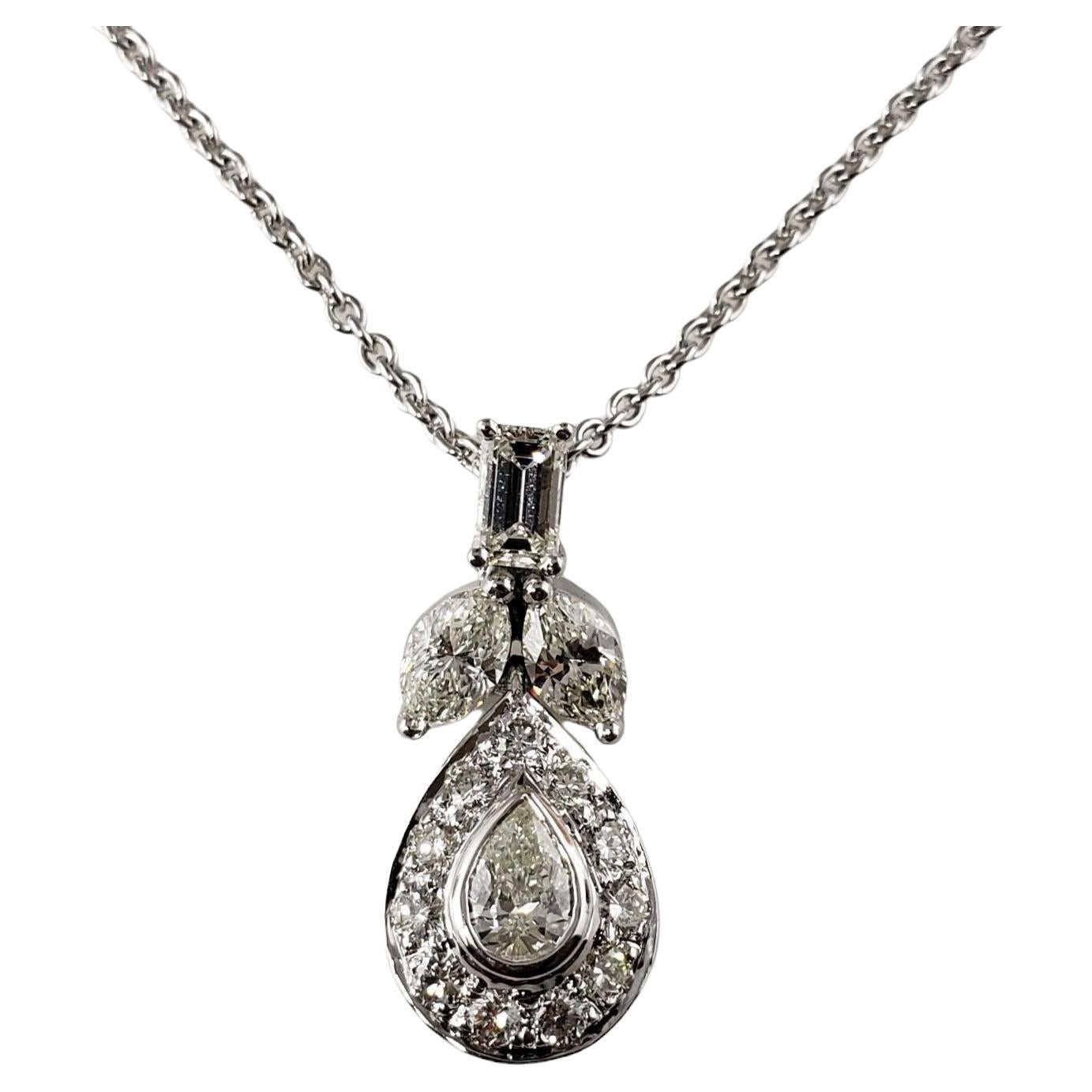  18 Karat White Gold and Diamond Pendant Necklace #14904 For Sale