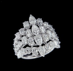 18 Karat White Gold and Diamond Ring