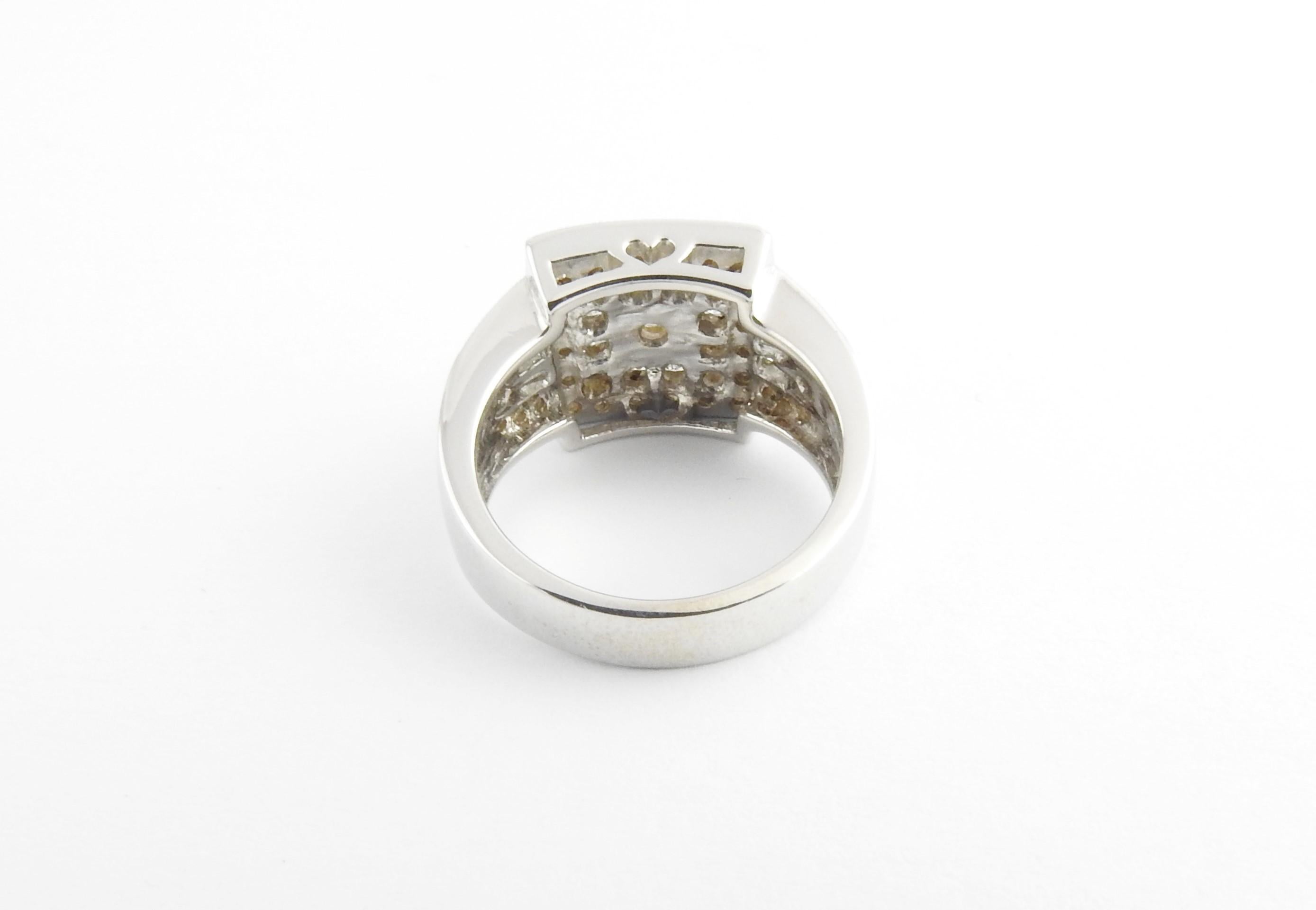 Women's 18 Karat White Gold and Diamond Ring For Sale