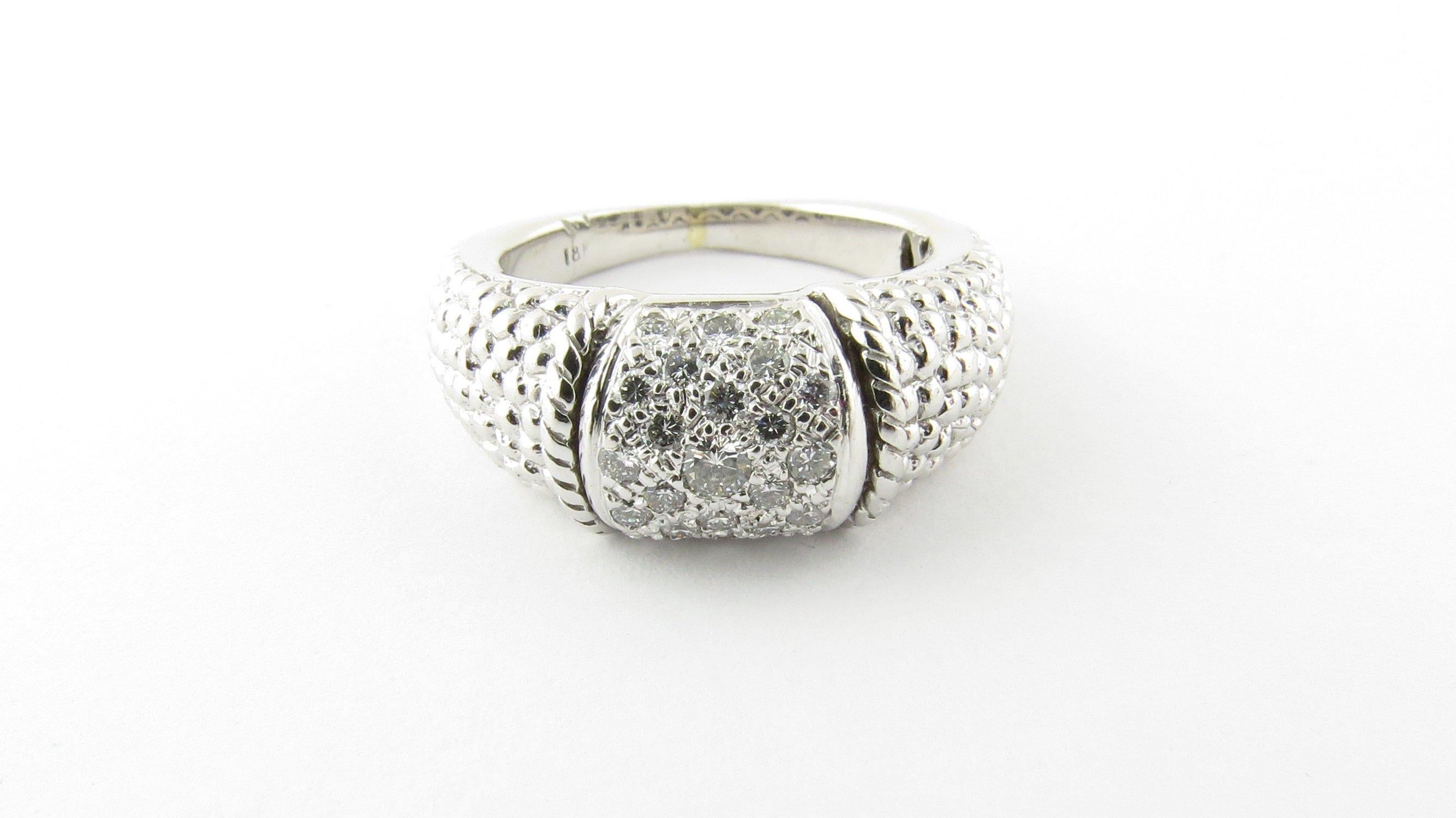 18 Karat White Gold and Diamond Ring For Sale 1
