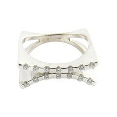 18 Karat White Gold and Diamond Ring