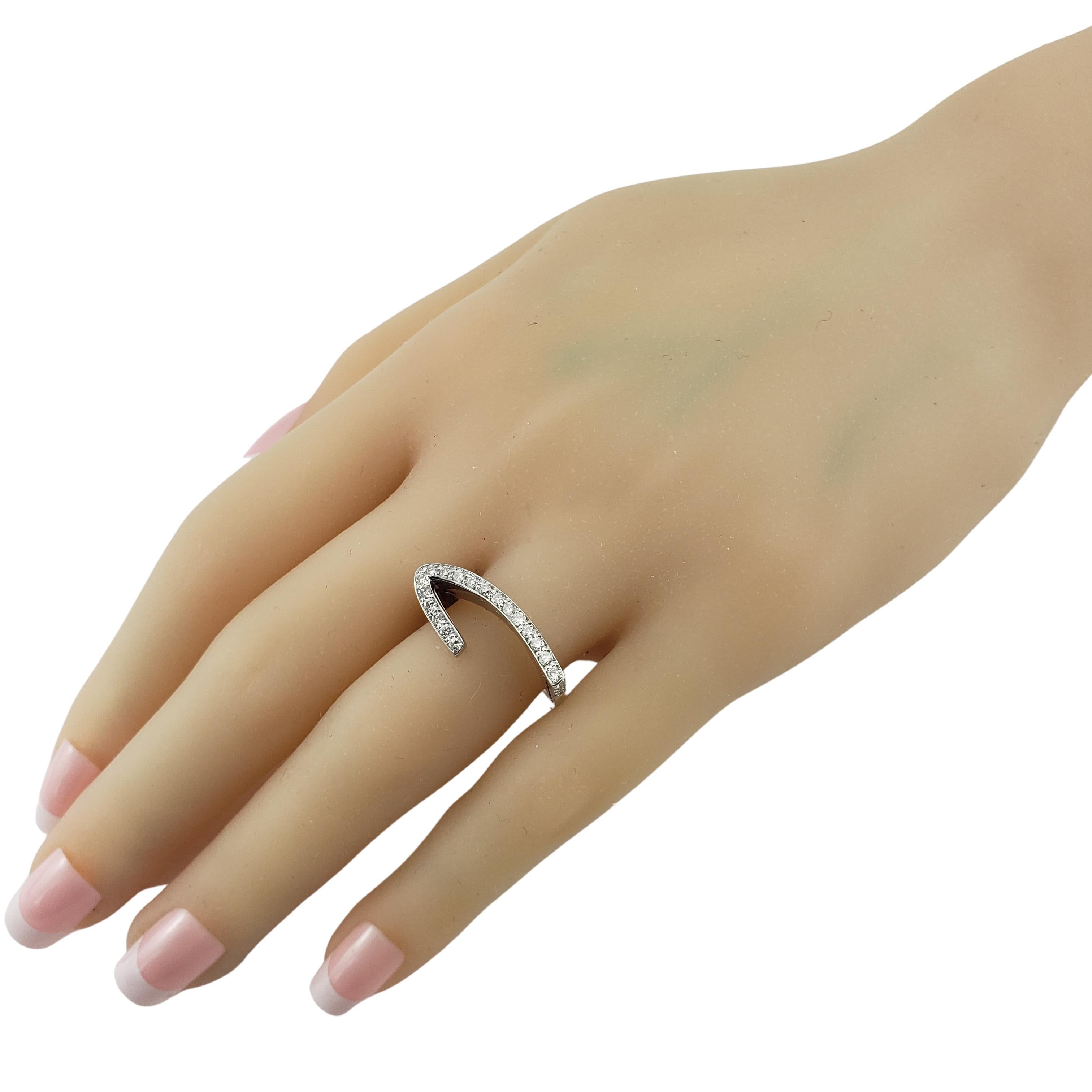 Anello in oro bianco 18 carati e diamanti in vendita 5