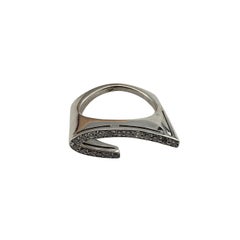 Ring aus 18 Karat Weißgold und Diamanten