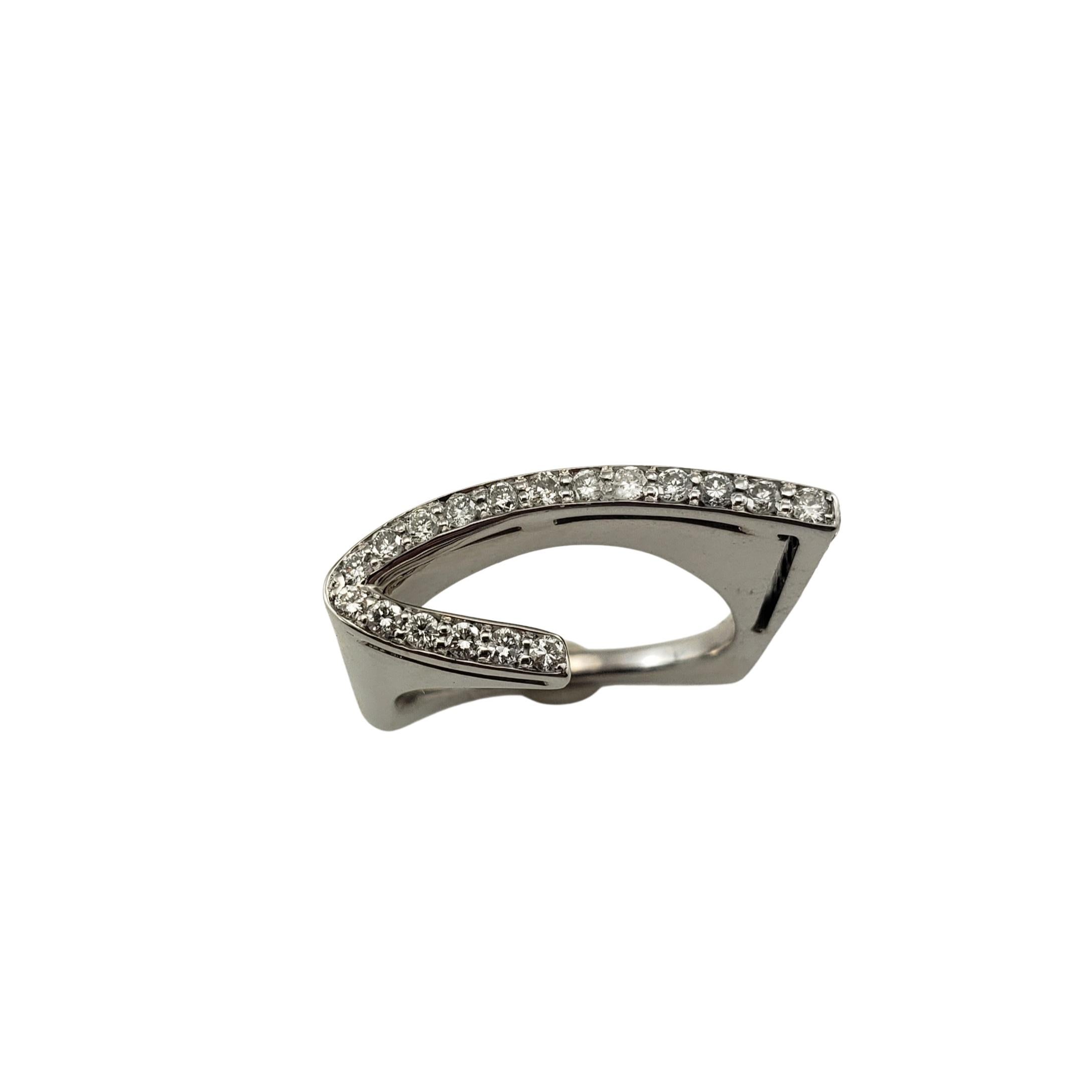 Brilliant Cut 18 Karat White Gold and Diamond Ring For Sale