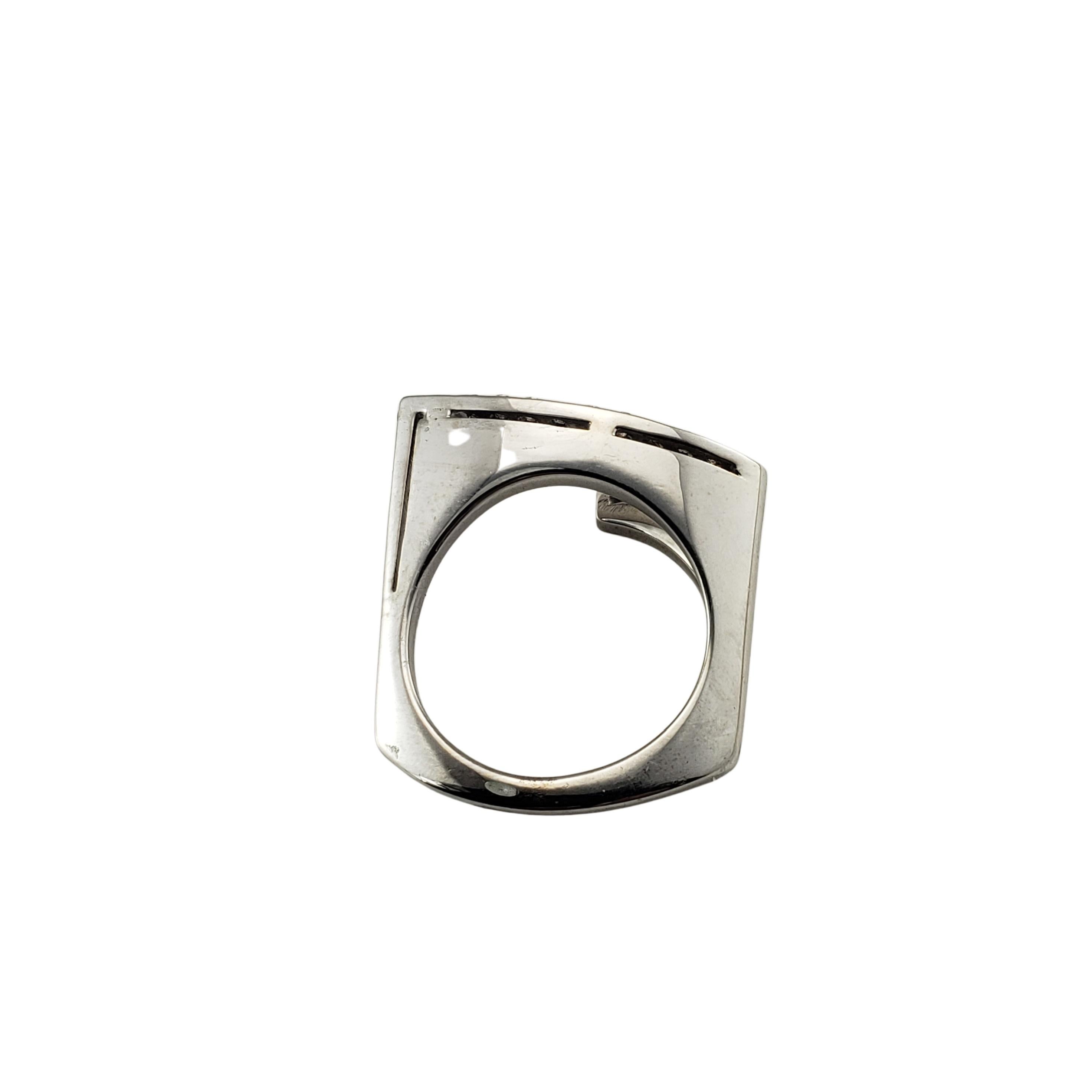 Anello in oro bianco 18 carati e diamanti in vendita 3
