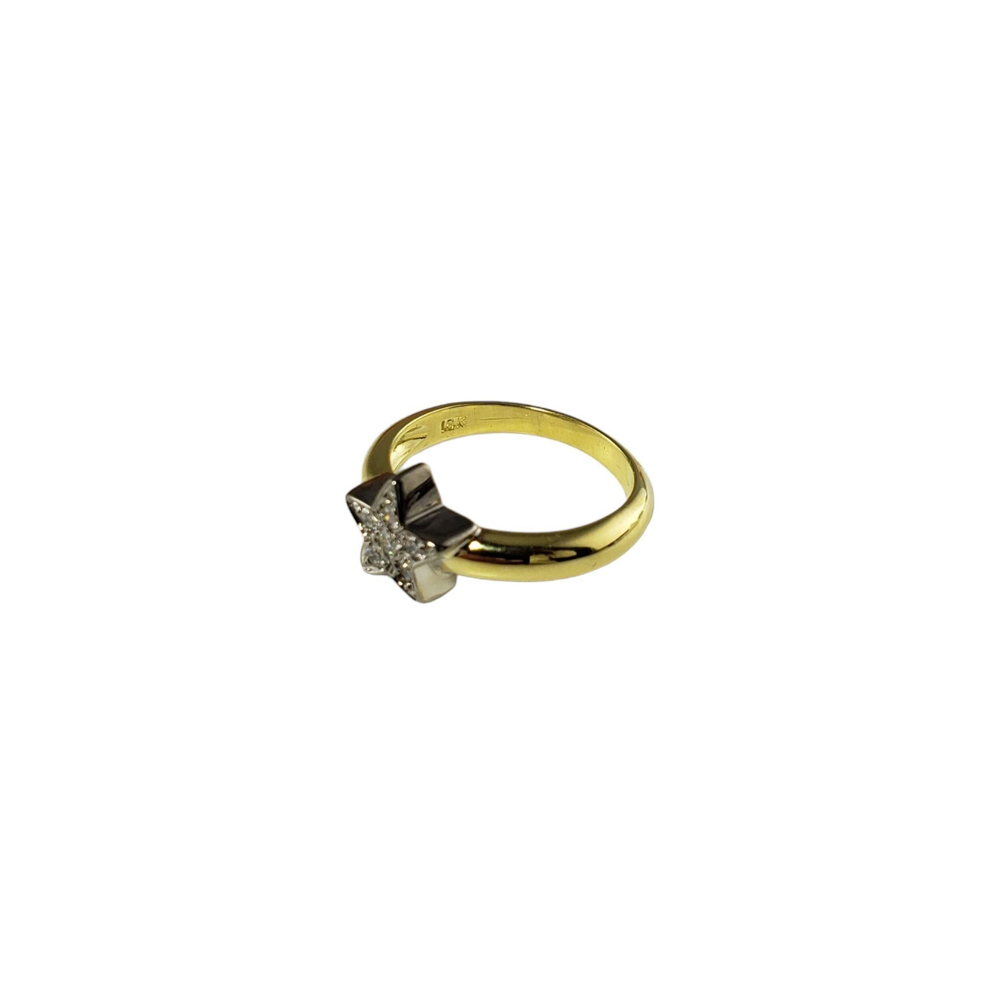 Star-Ring aus 18 Karat Weißgold mit Diamanten Größe 6,5 (Rundschliff) im Angebot