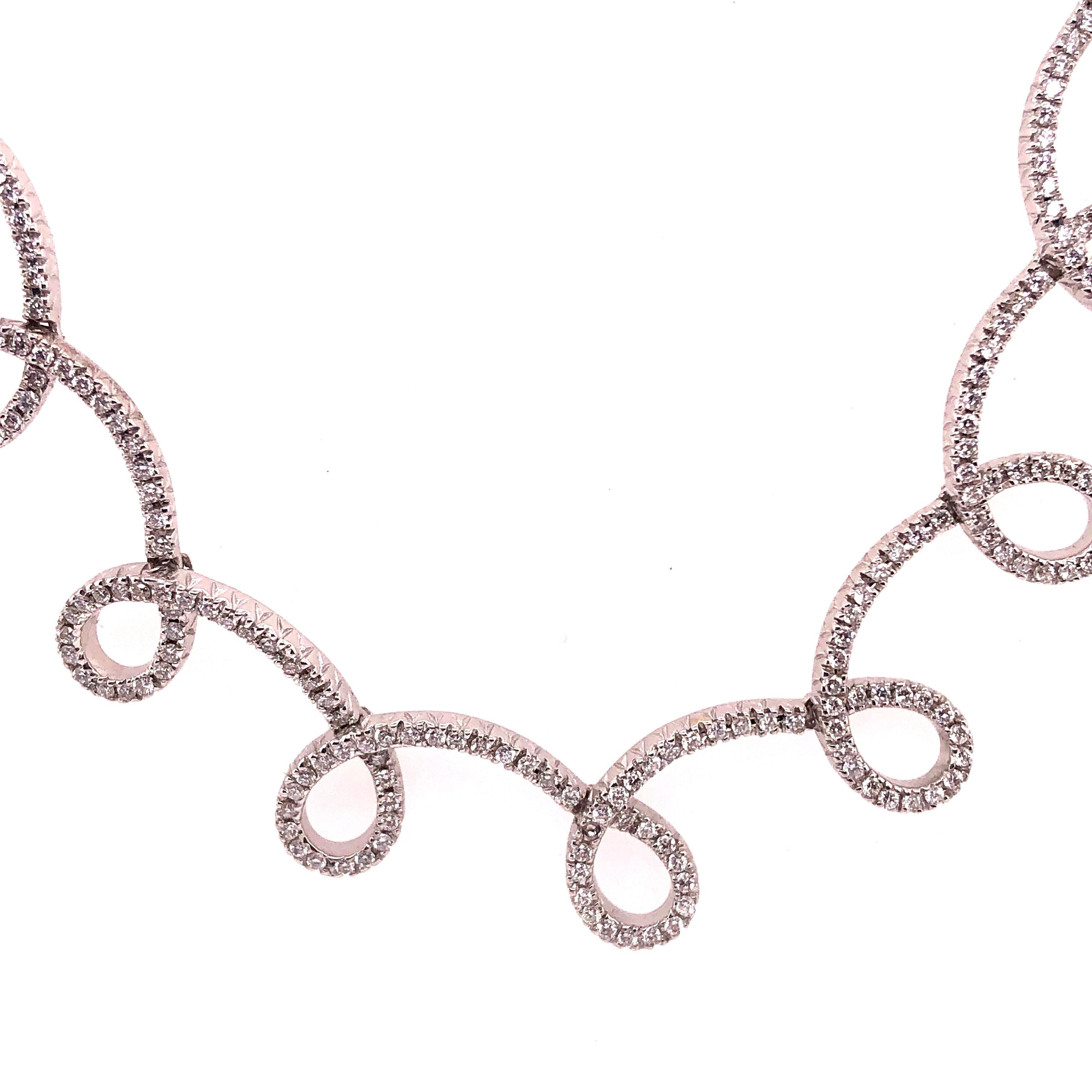 18 Karat White Gold and Diamond Swirl Necklace by H2 at Hammerman In Good Condition For Sale In Stamford, CT