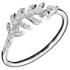 18 Karat White Gold and Diamond Trendy Leaf Shape Ring