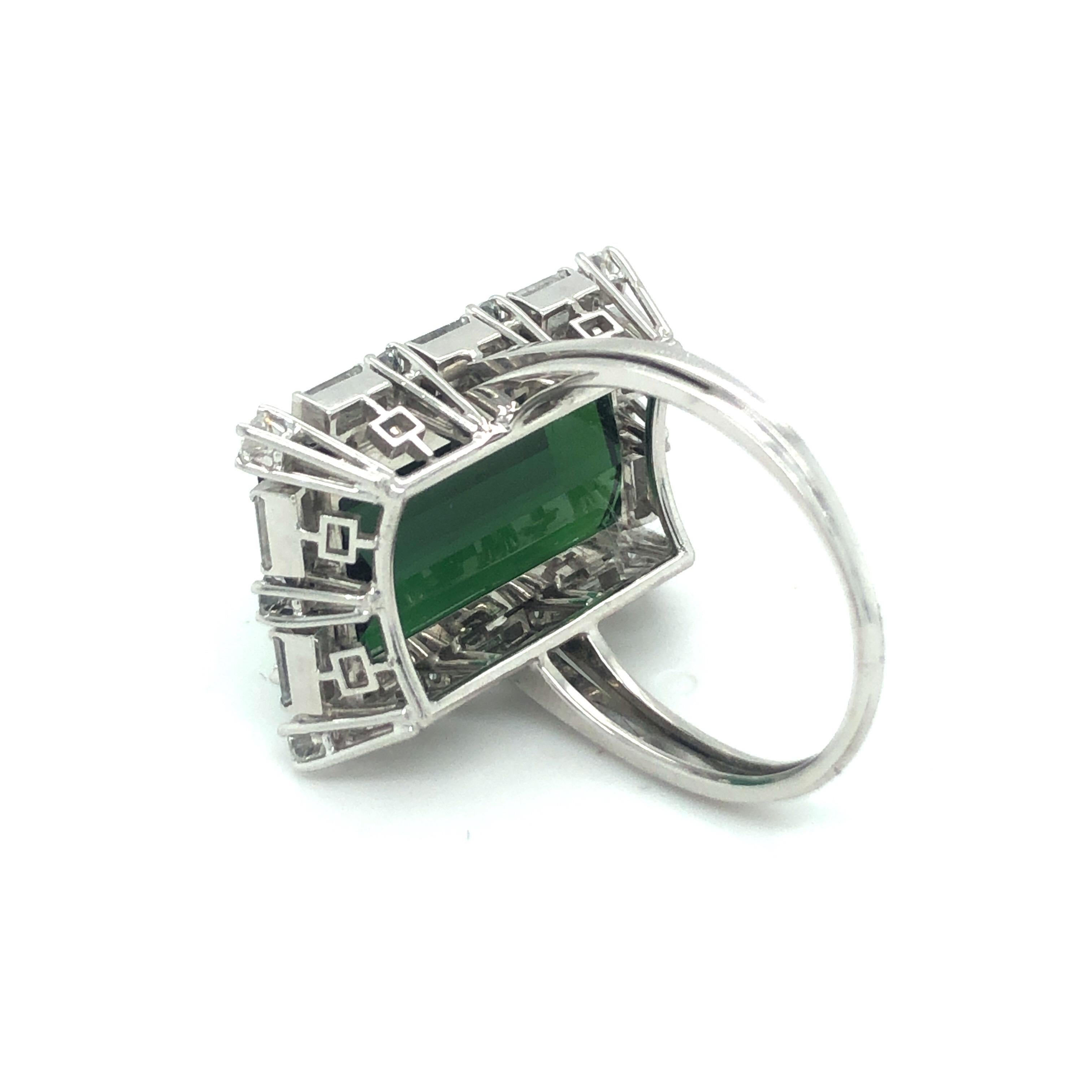 Emerald Cut 18 Karat White Gold and Green Tourmaline Diamond Dress/Cocktail Ring For Sale