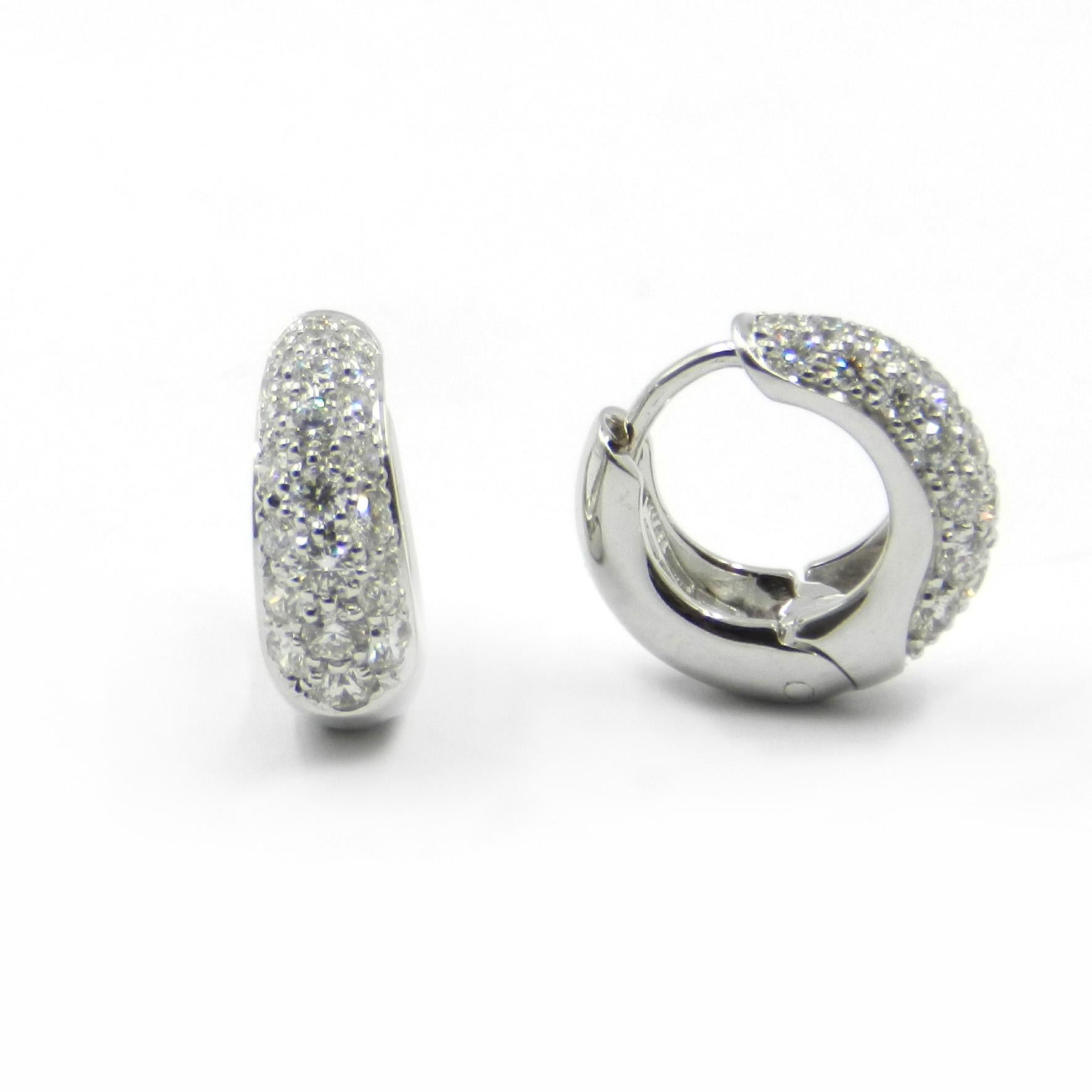 Round Cut 18 Karat White Gold and Pavè Diamond Garavelli Huggie Earrings For Sale